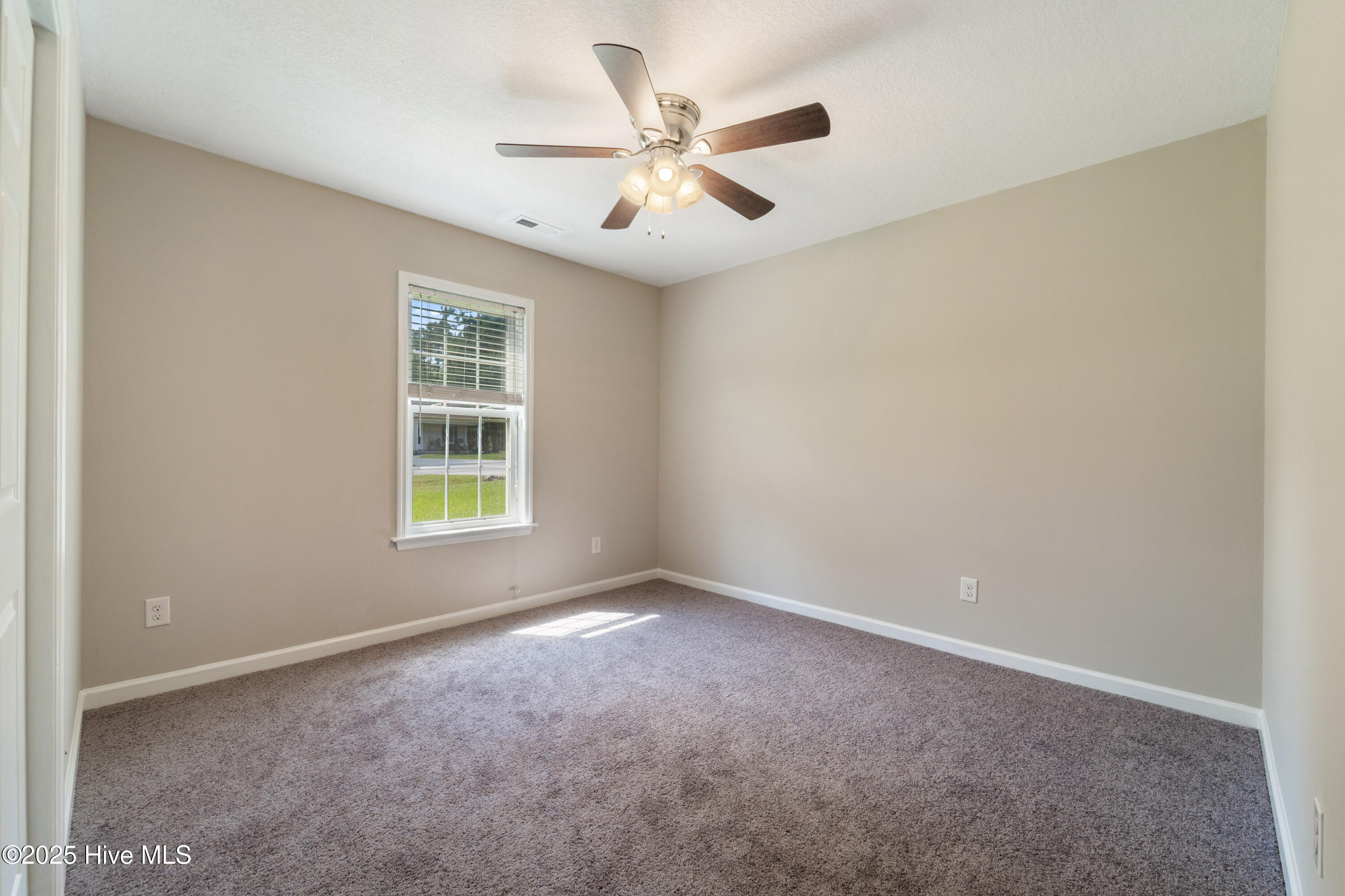 205 Sourwood Court, Jacksonville, NC 28540 – photo 20: DSC06312