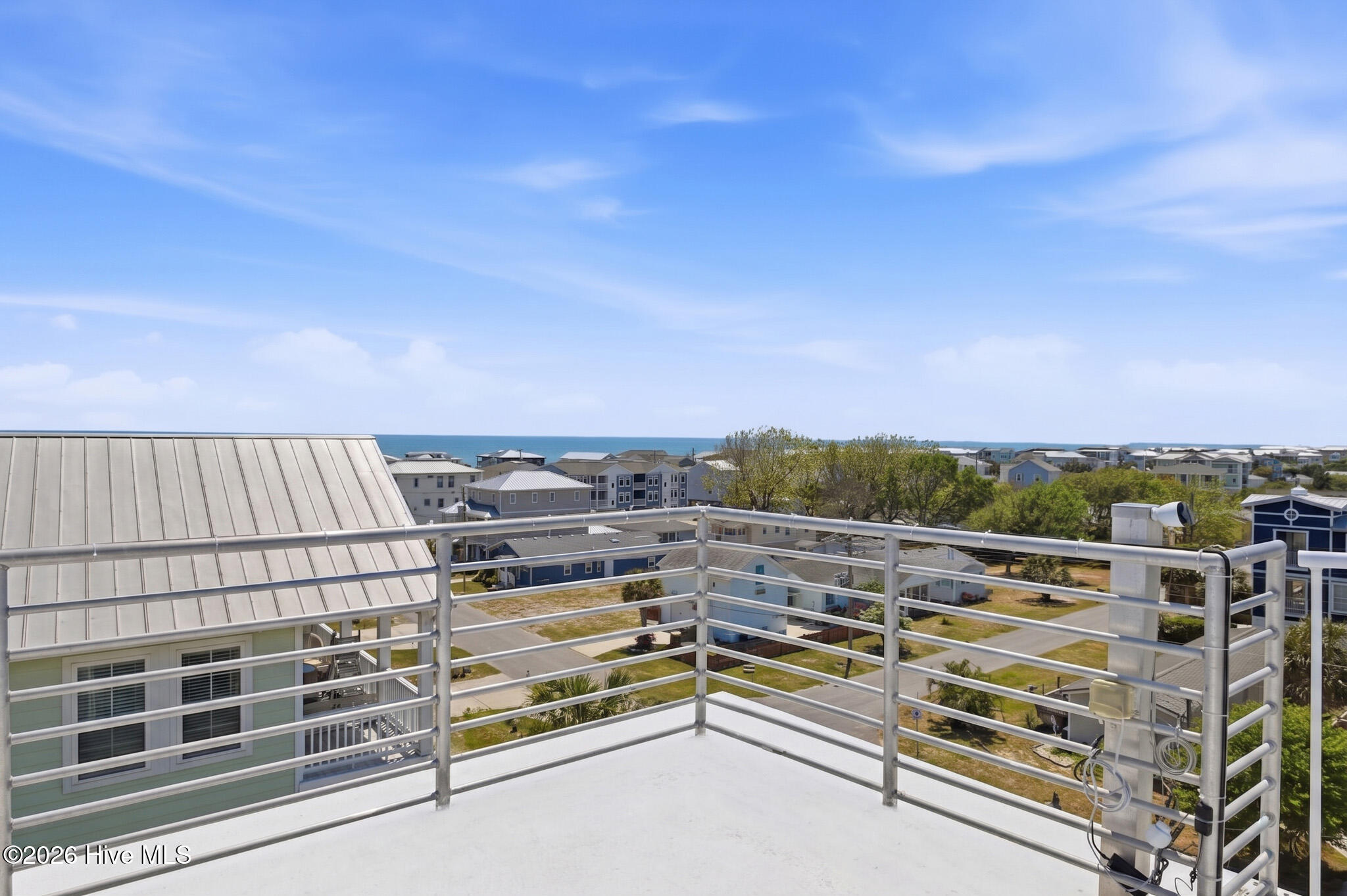 100568408 | Photo 47