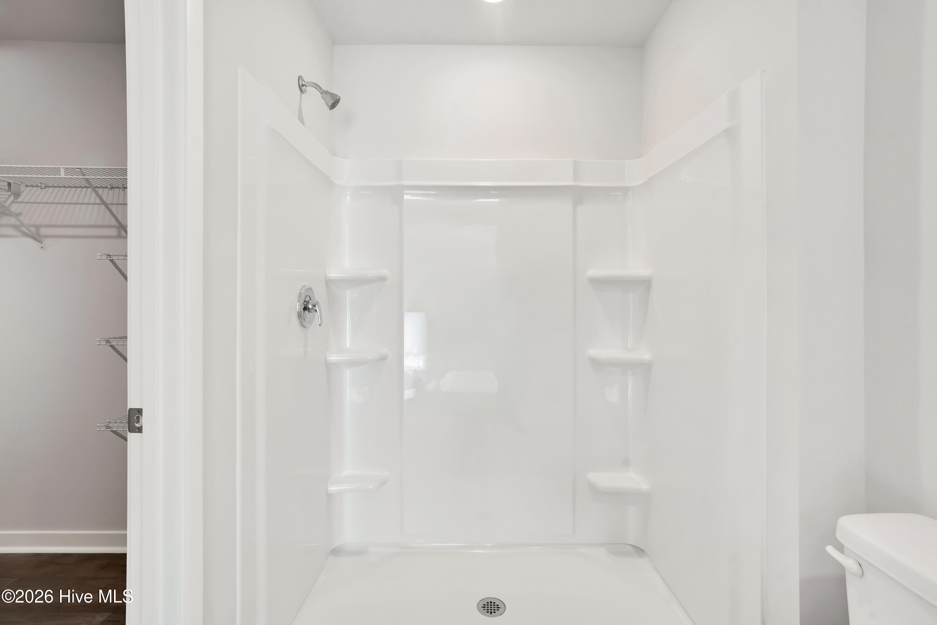 100545392 | Photo 26