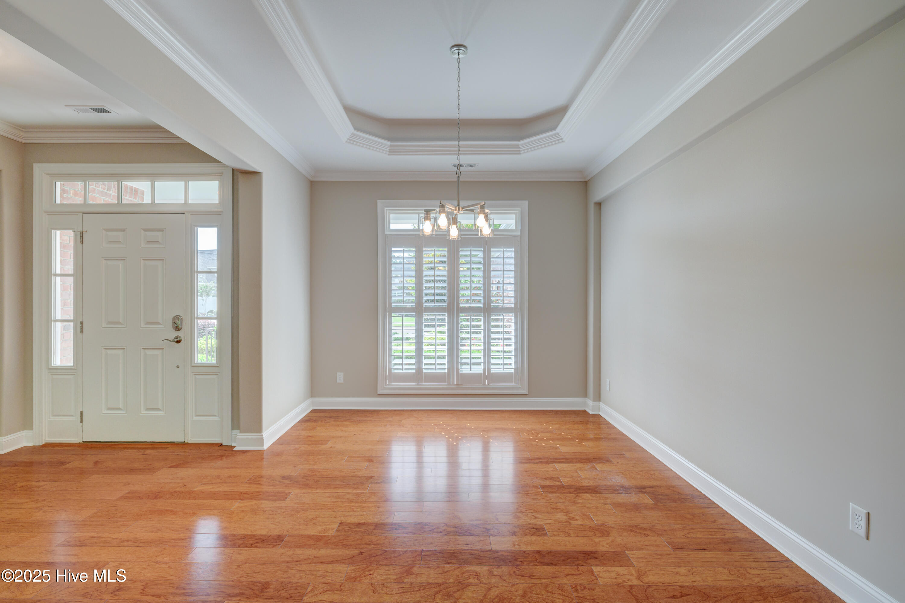 100527898 | Photo 22