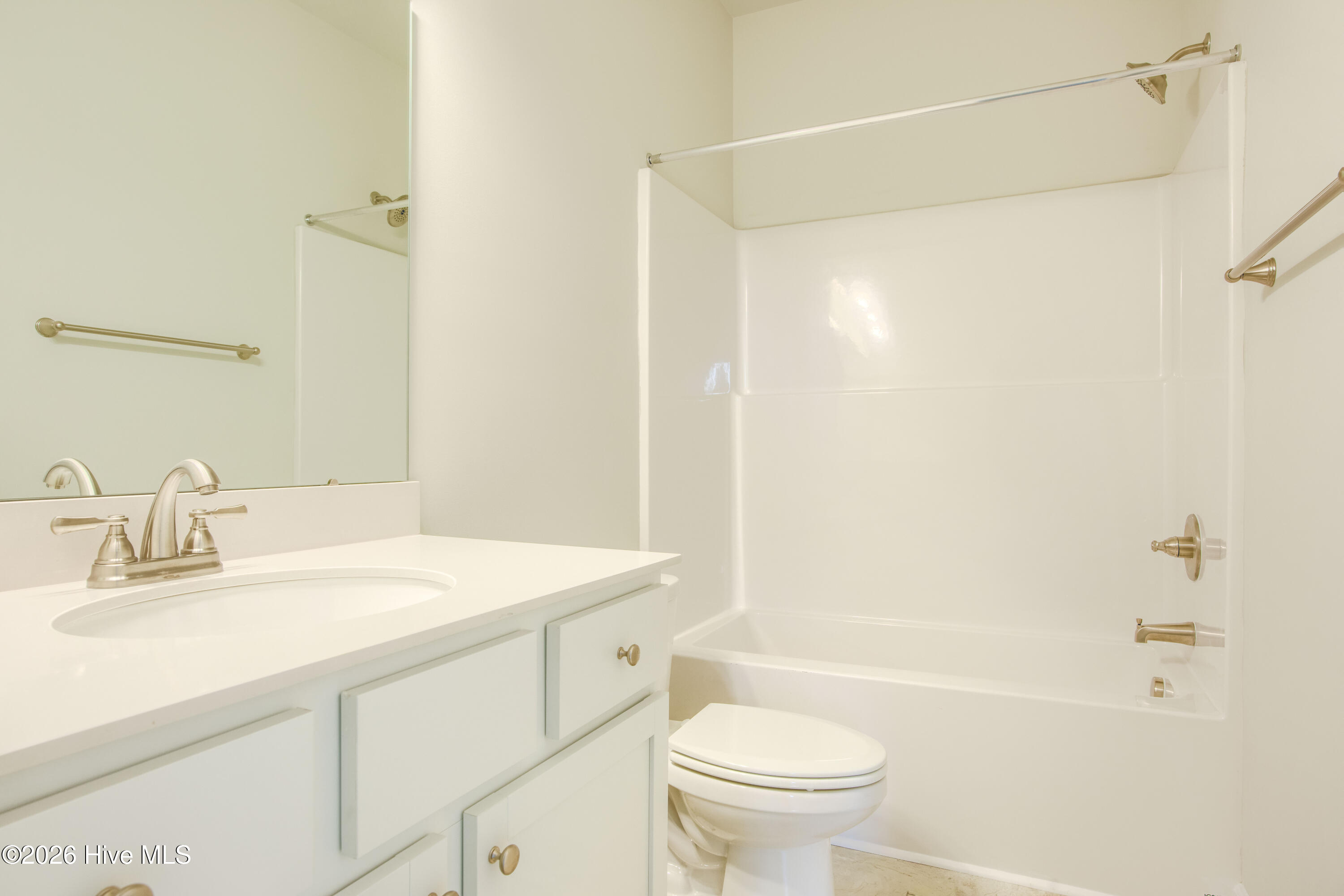 100526870 | Photo 31