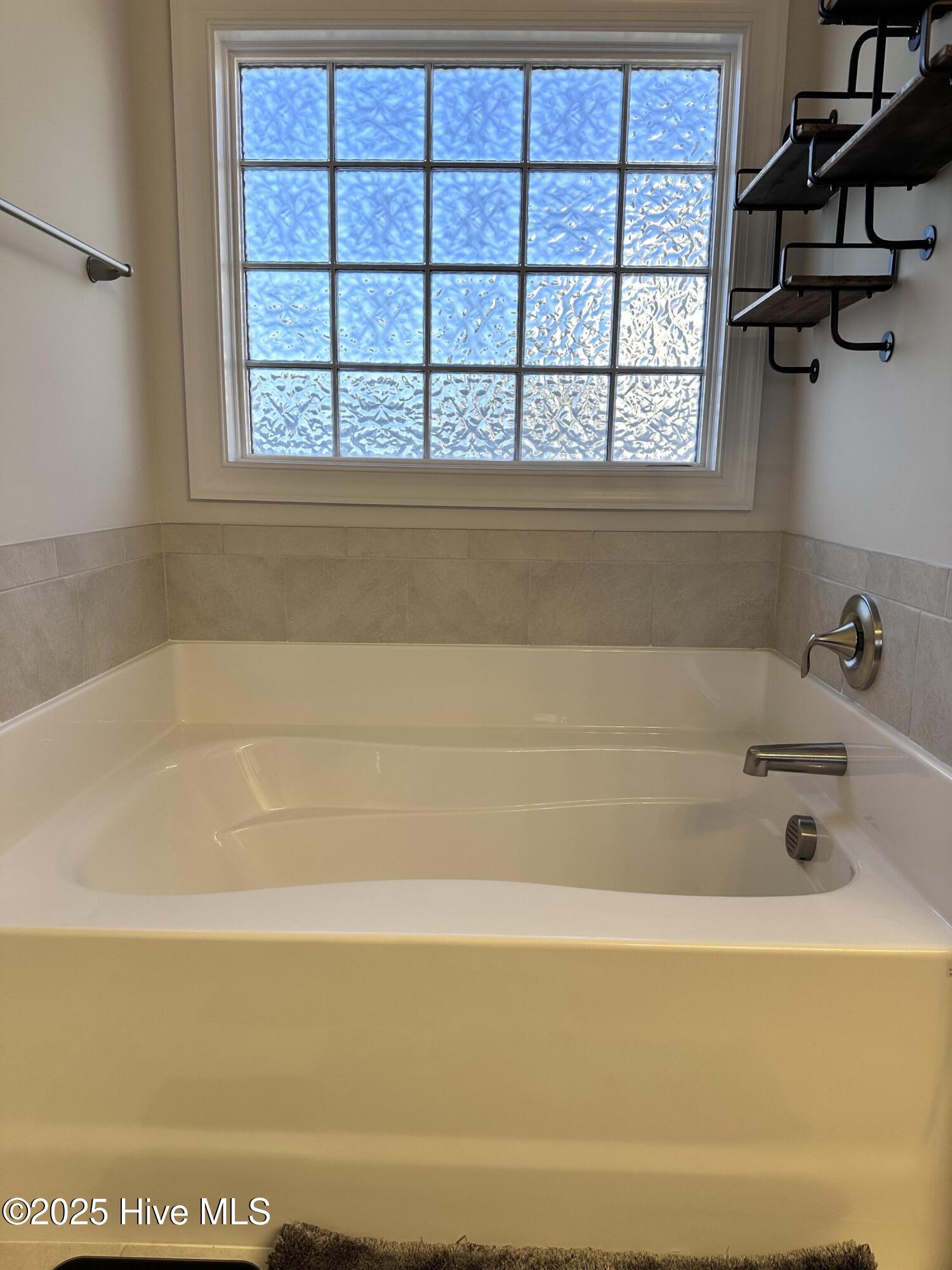 100540901 | Photo 58