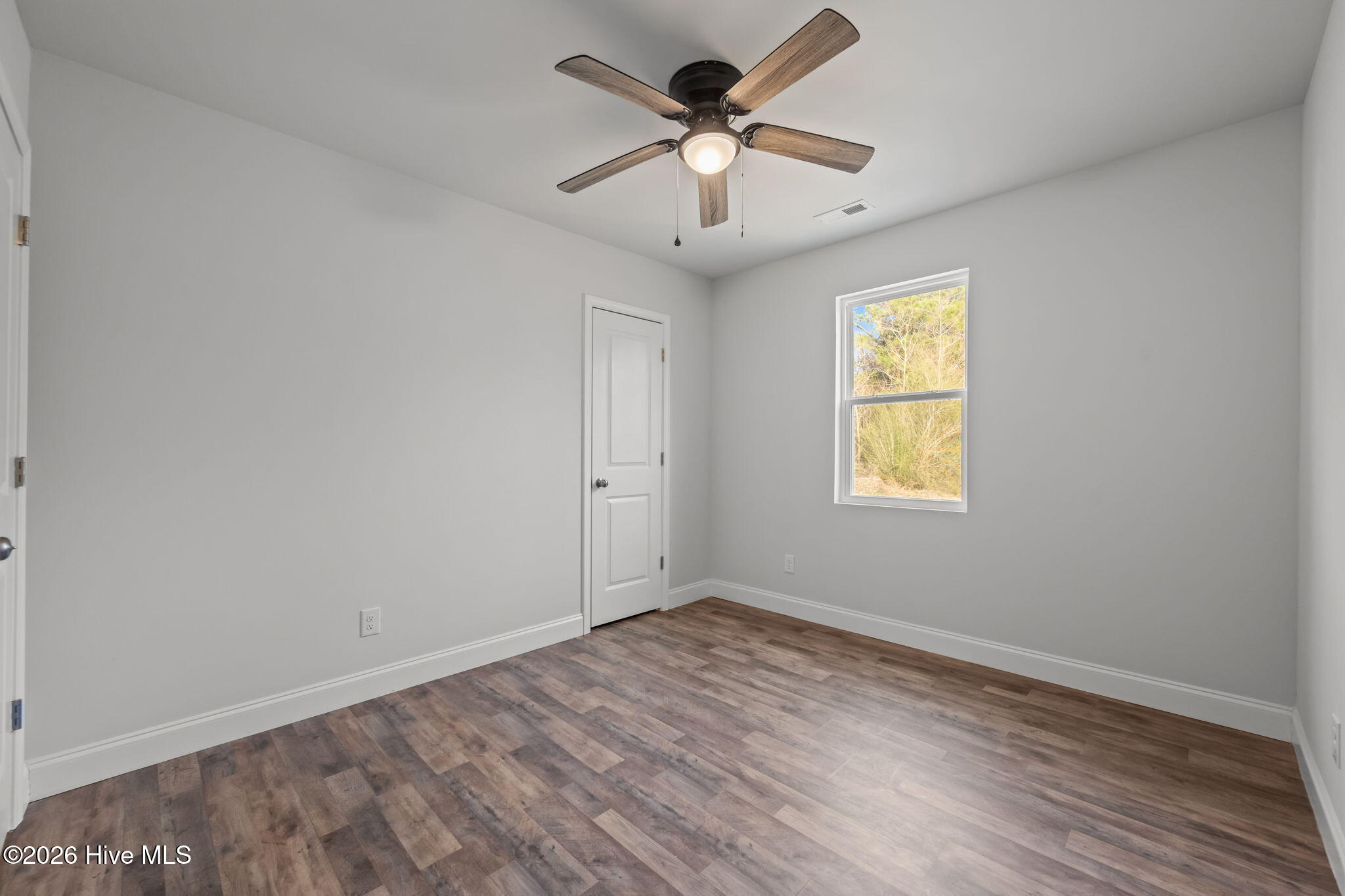 100505394 | Photo 32