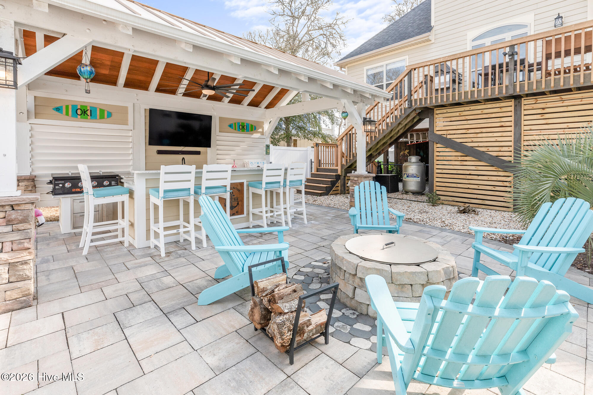 100554367 | Photo 47