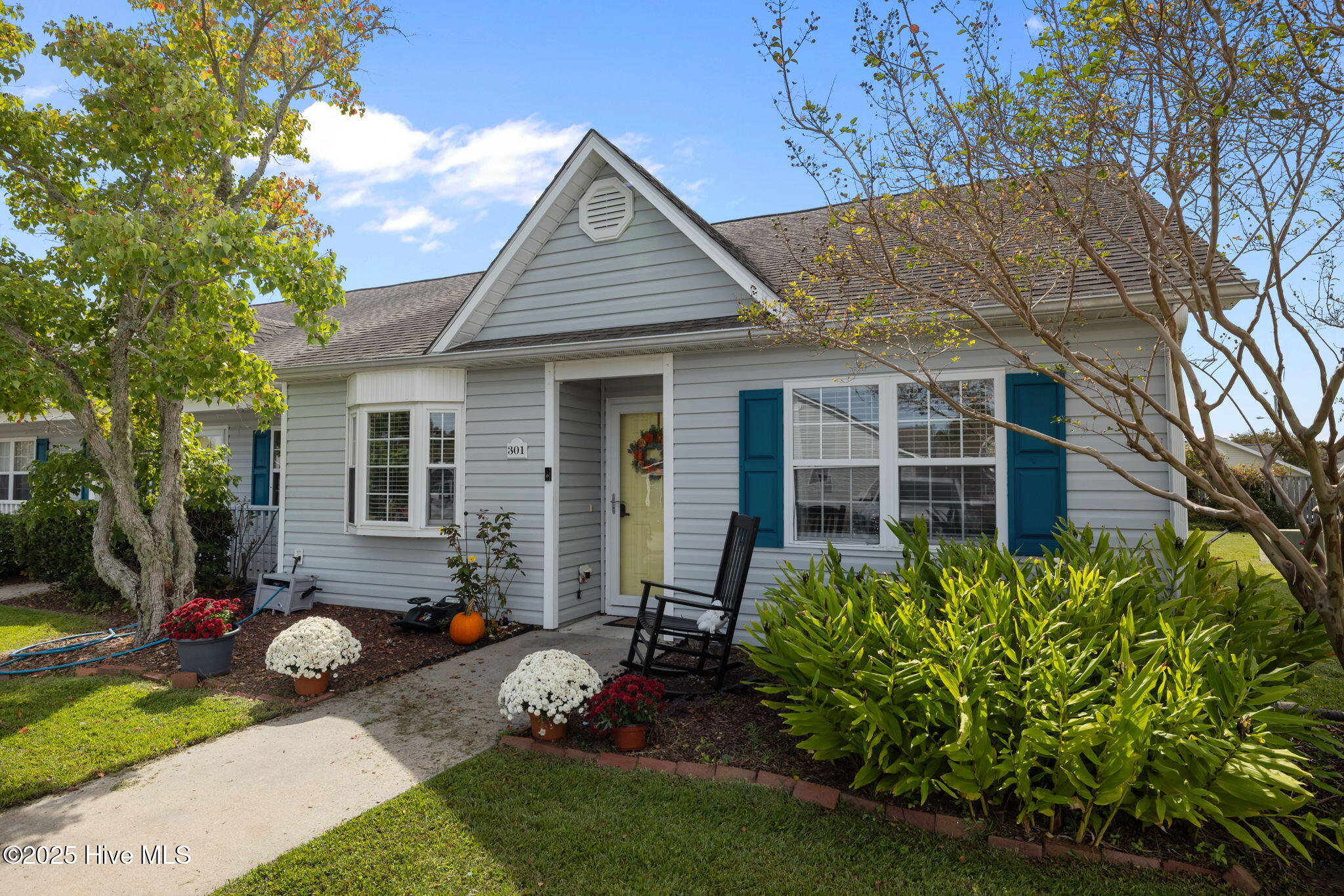 Homes for sale in Beaufort, NC | 301 Courtyard E #301, Beaufort, NC 28516 | MLS# 100536086