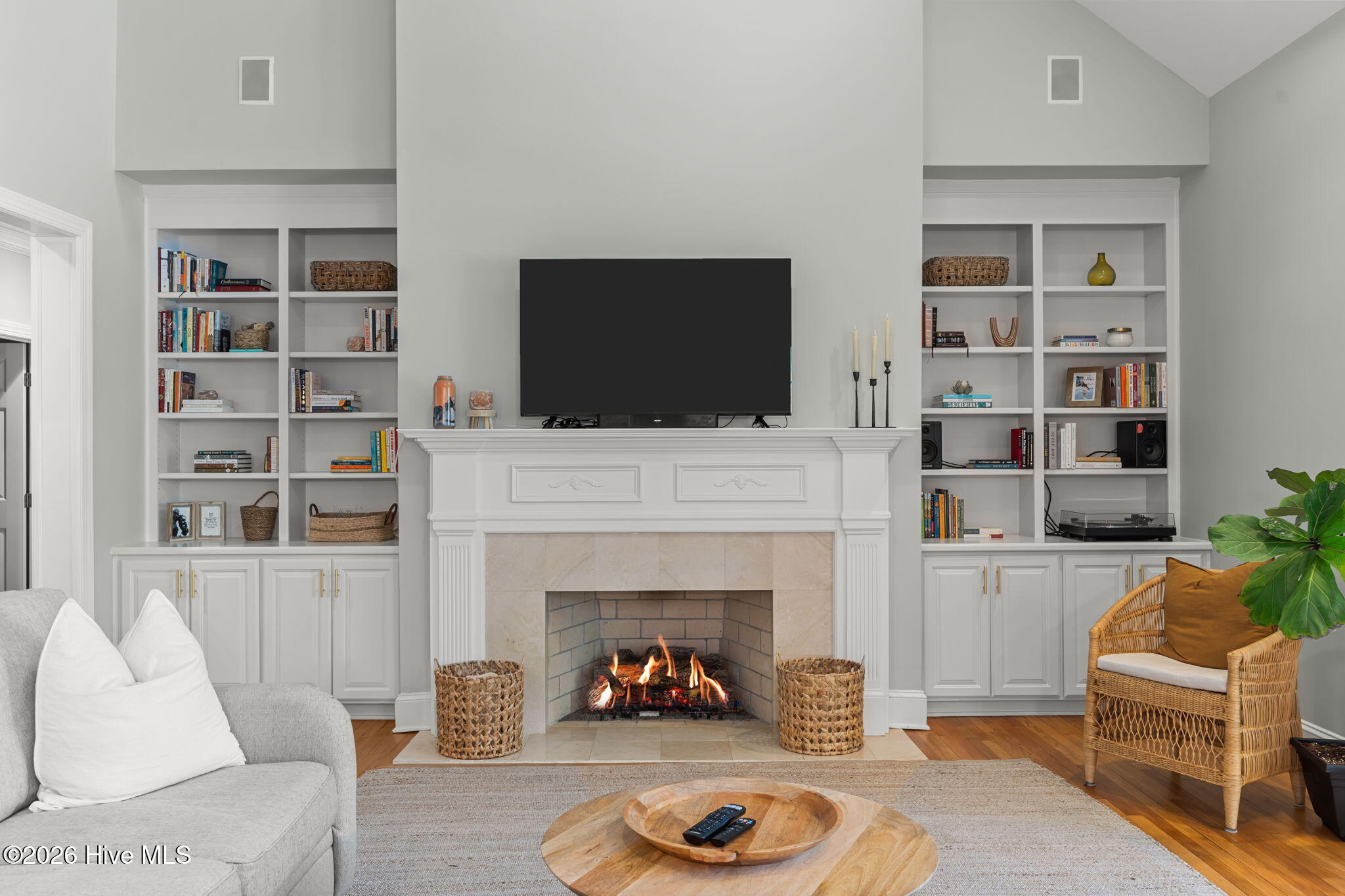 100556874 | Photo 21