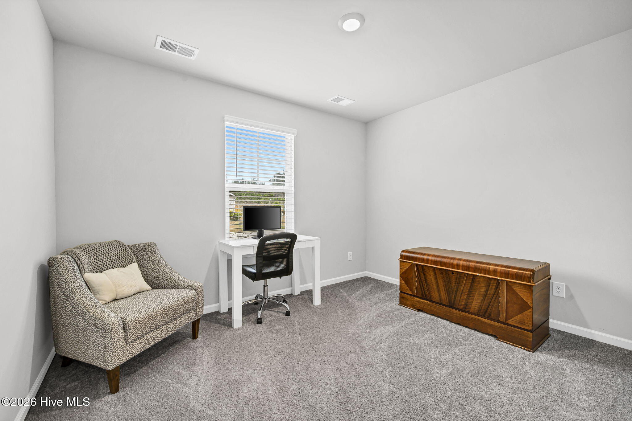 100564781 | Photo 18