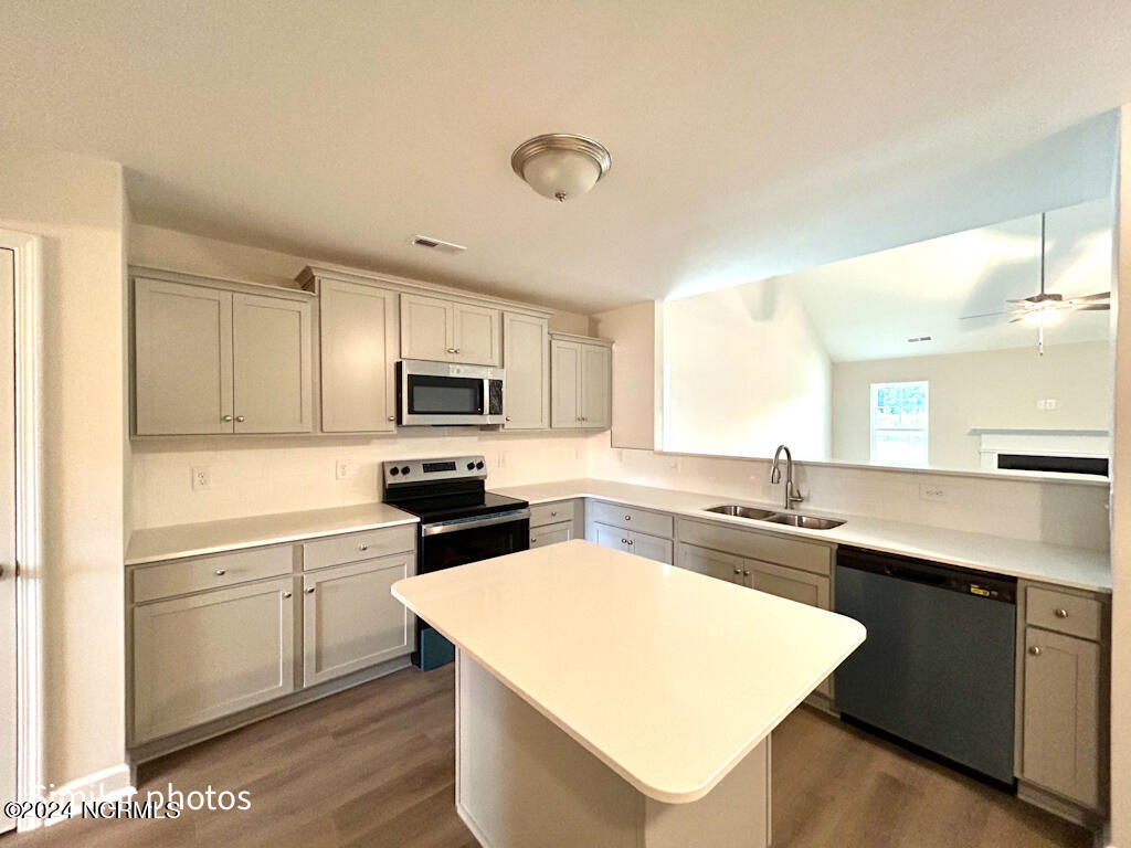 100441693 | Photo 11