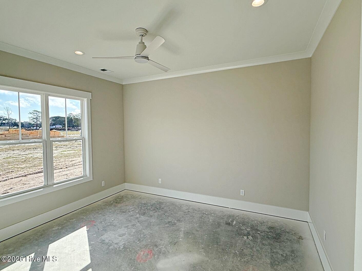 100547015 | Photo 16