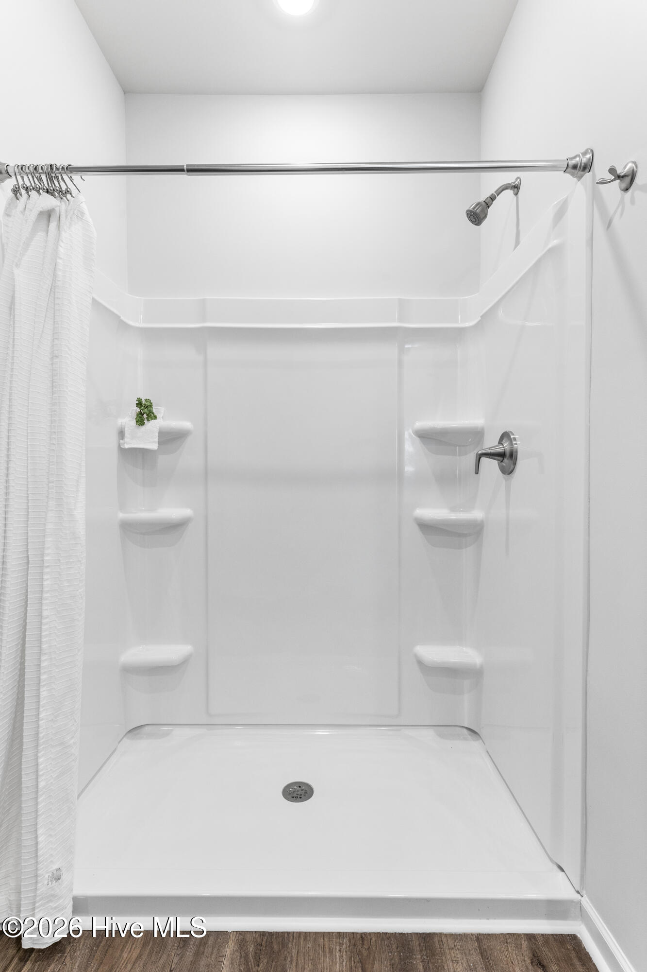 100553498 | Photo 23