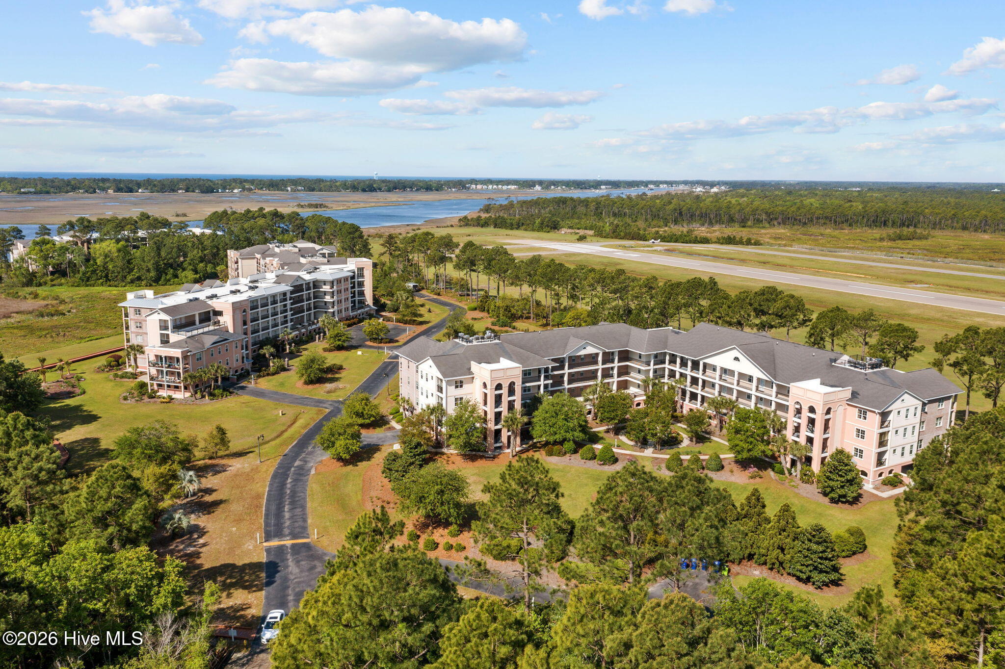 100558895 | Photo 97