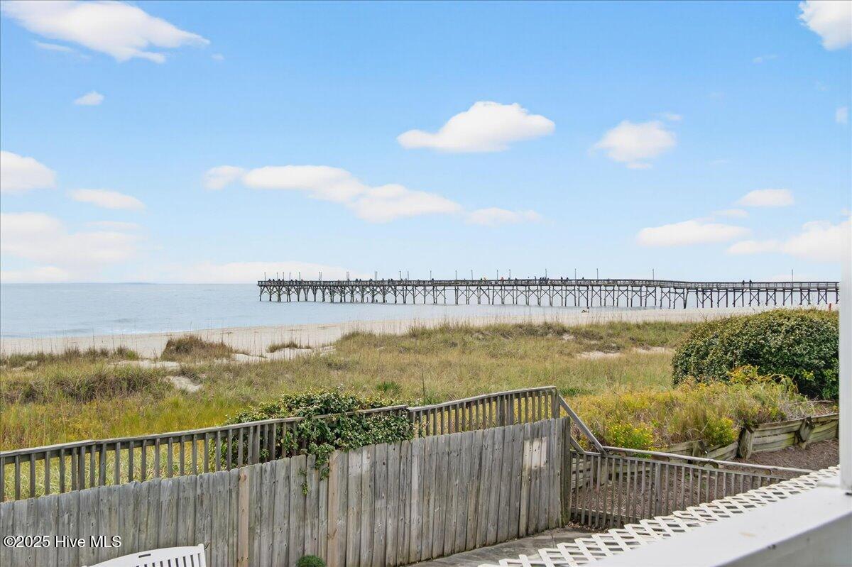 100538746 | Photo 42