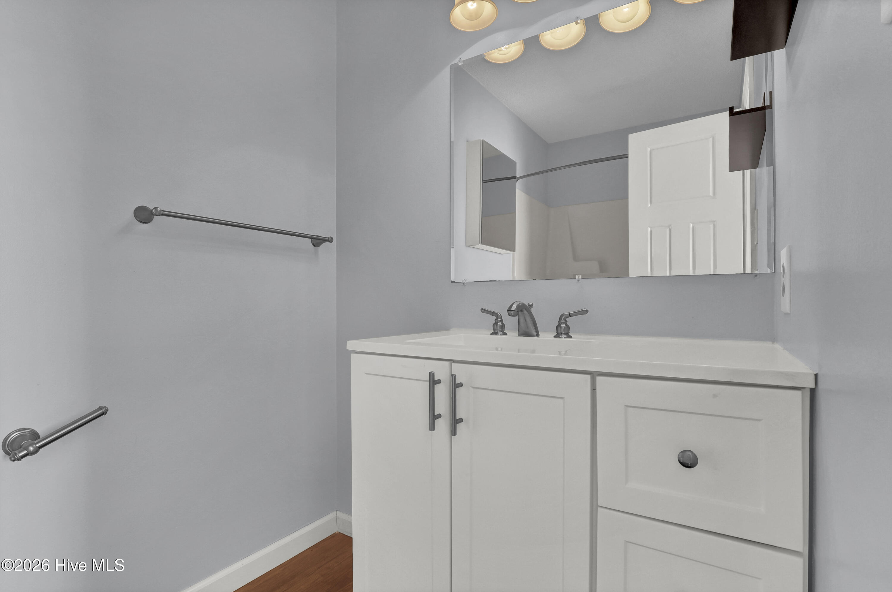 100546839 | Photo 14