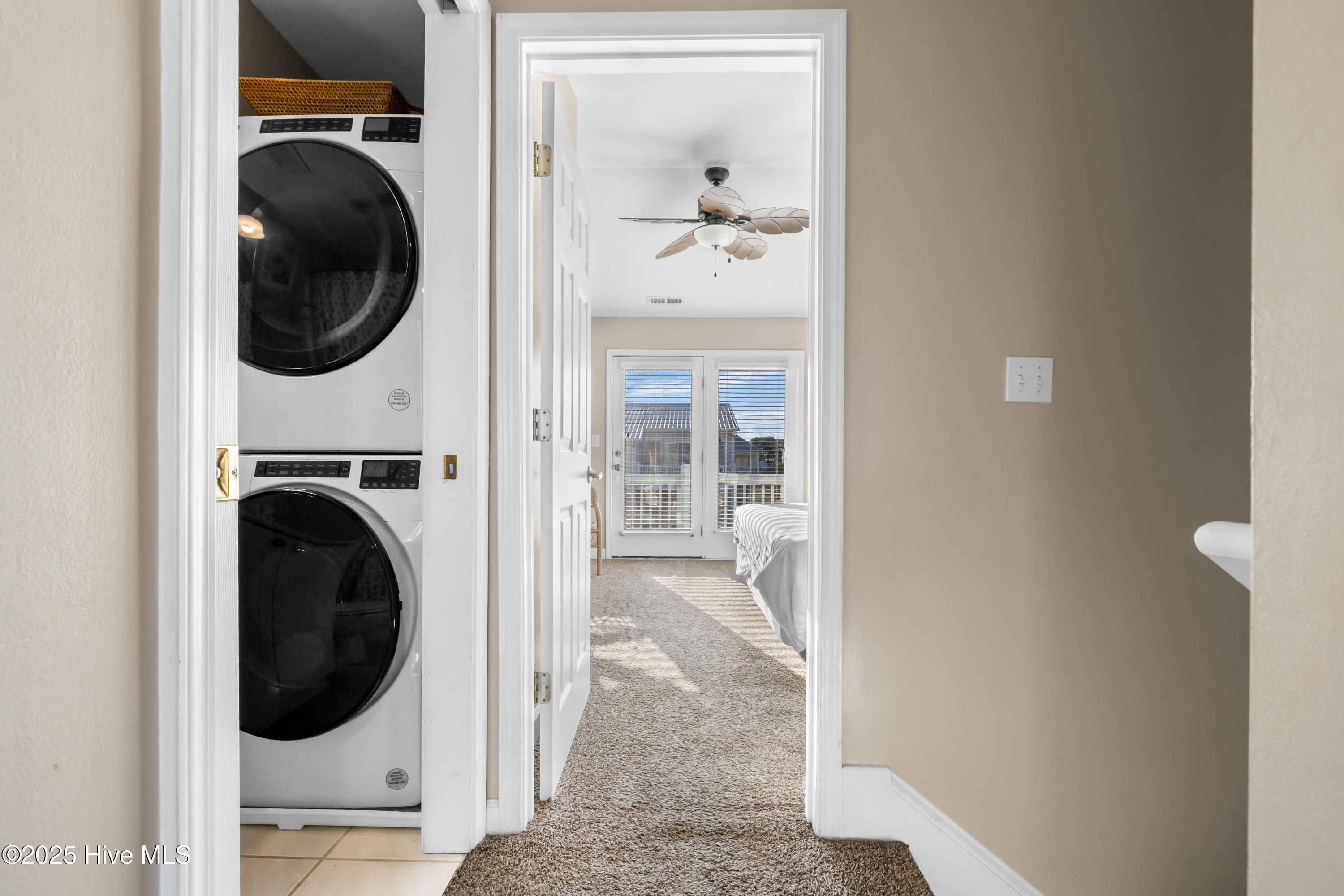 100532261 | Photo 41