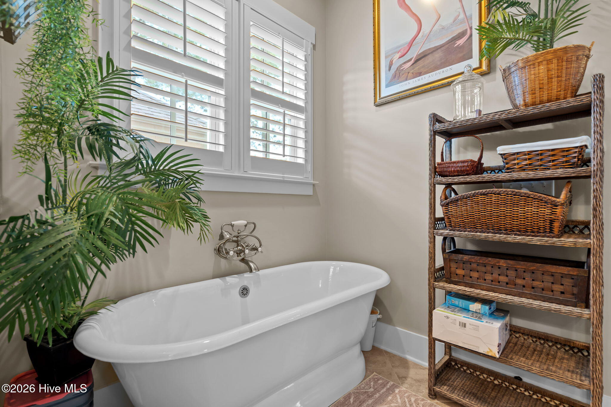 100547967 | Photo 26