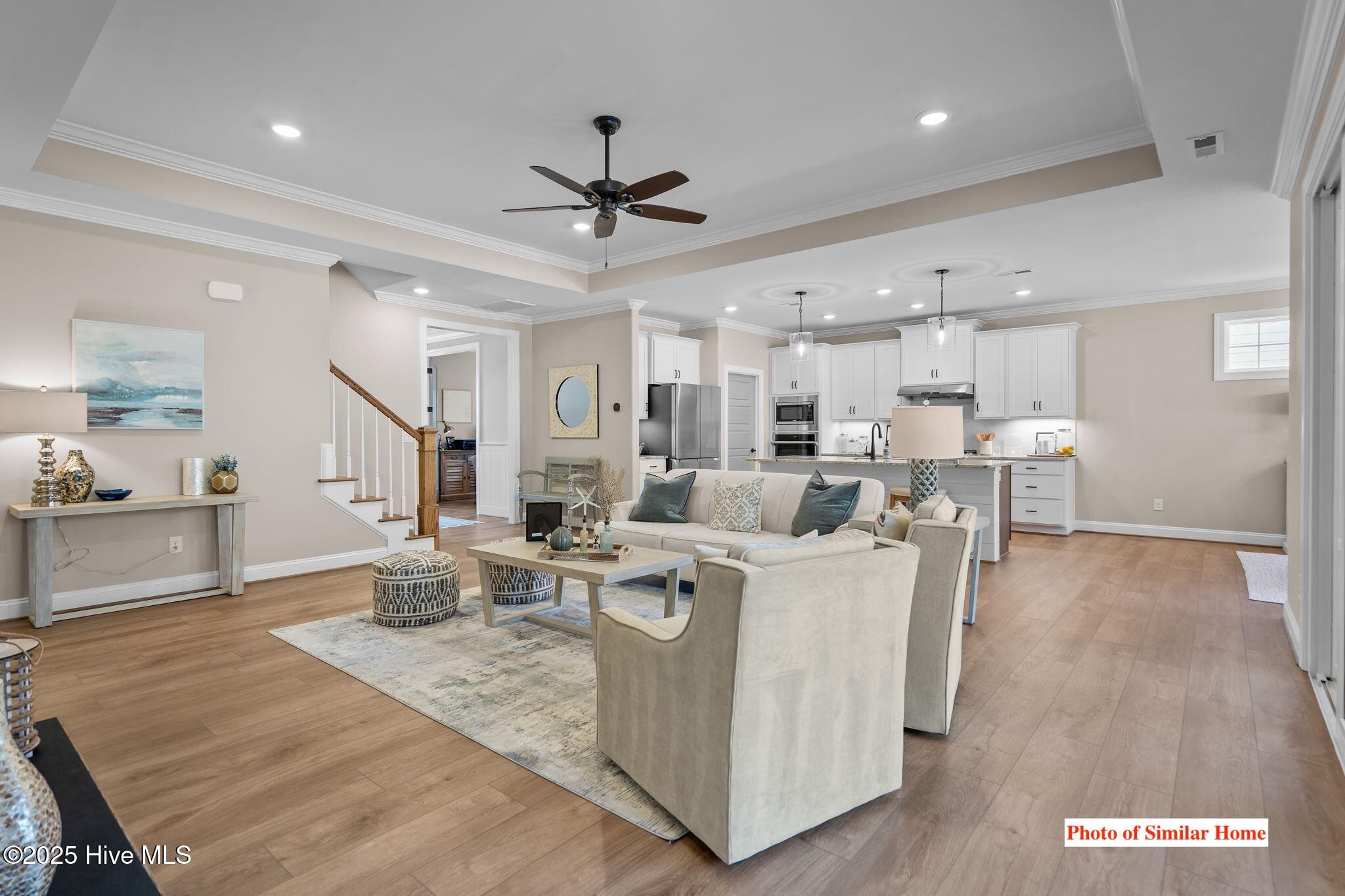 100545835 | Photo 16