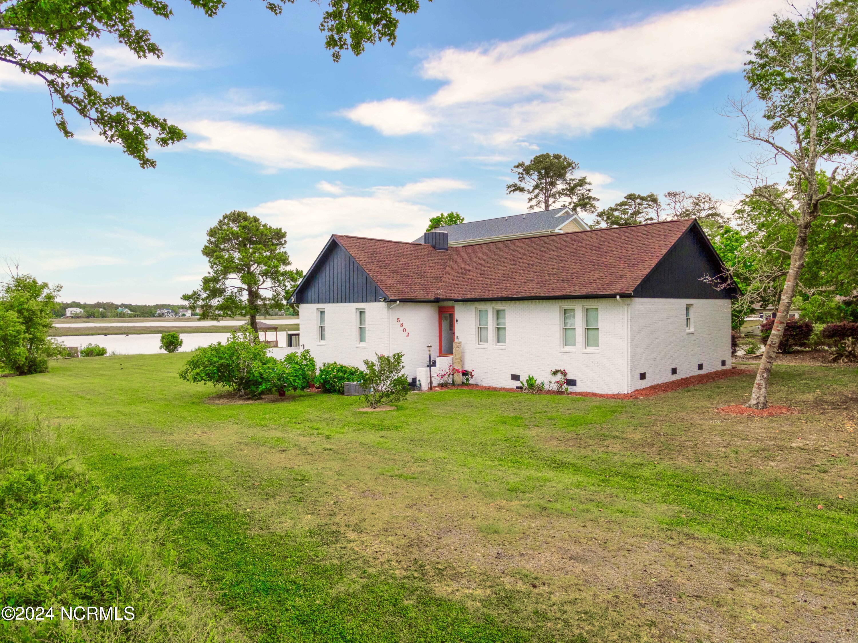 100560914 | Photo 78