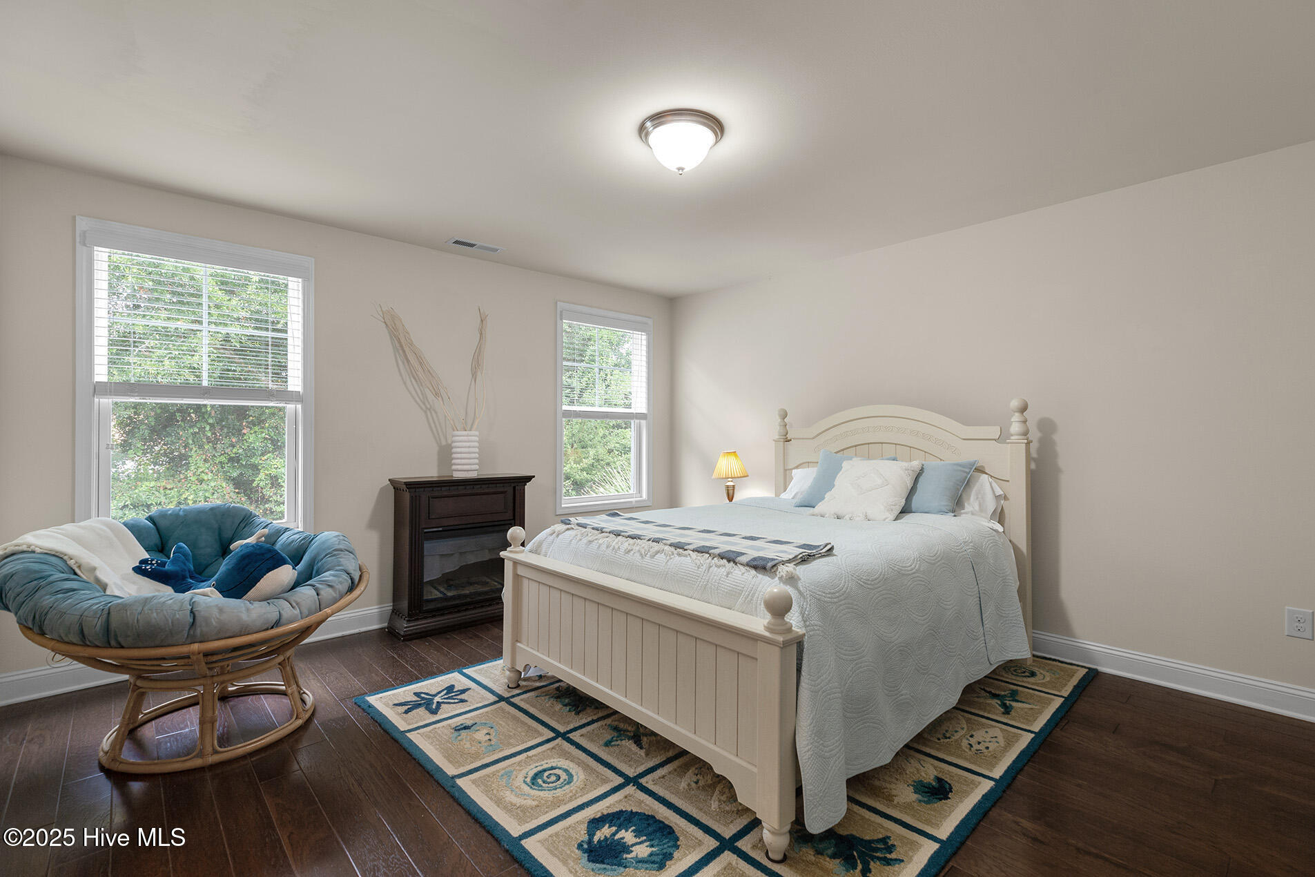 100531047 | Photo 39