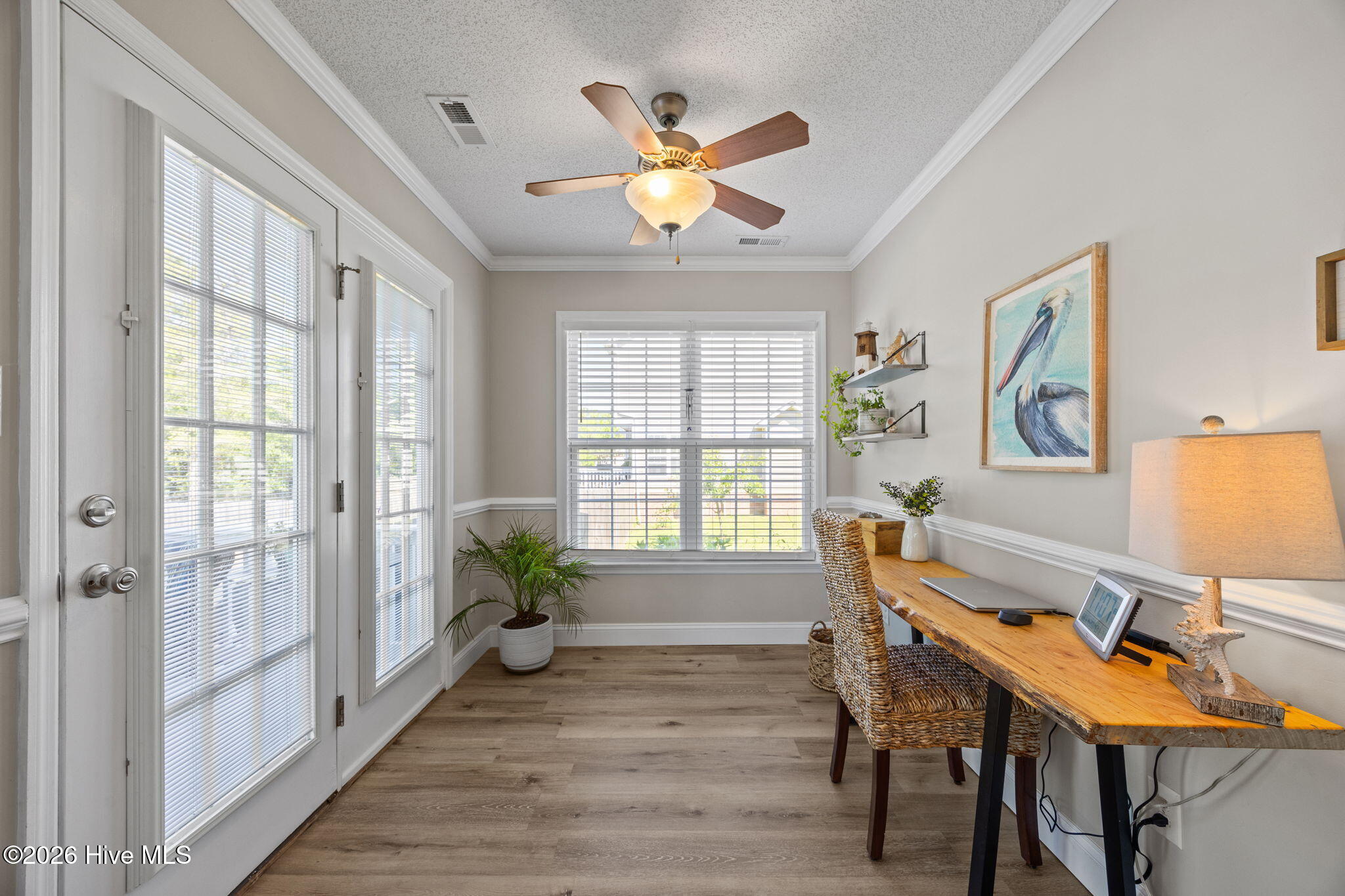 100568672 | Photo 30