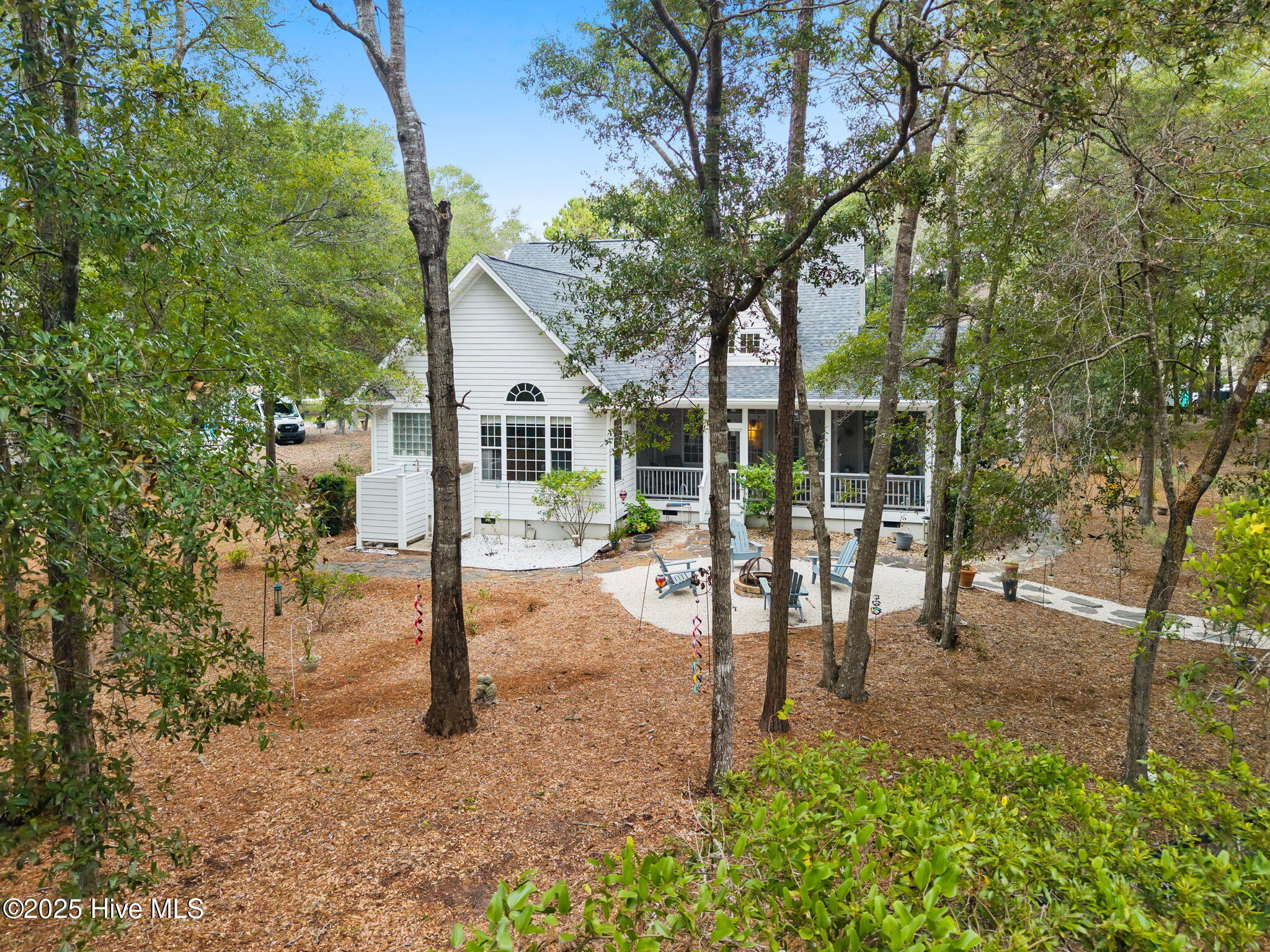 100535013 | Photo 42