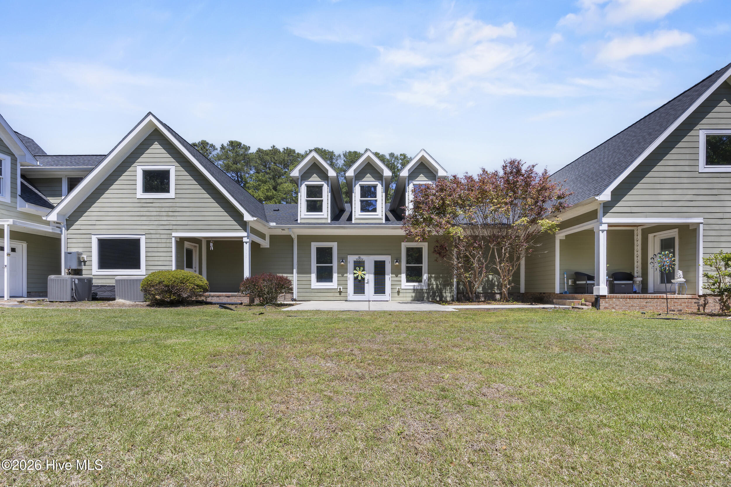 100569624 | Photo 43