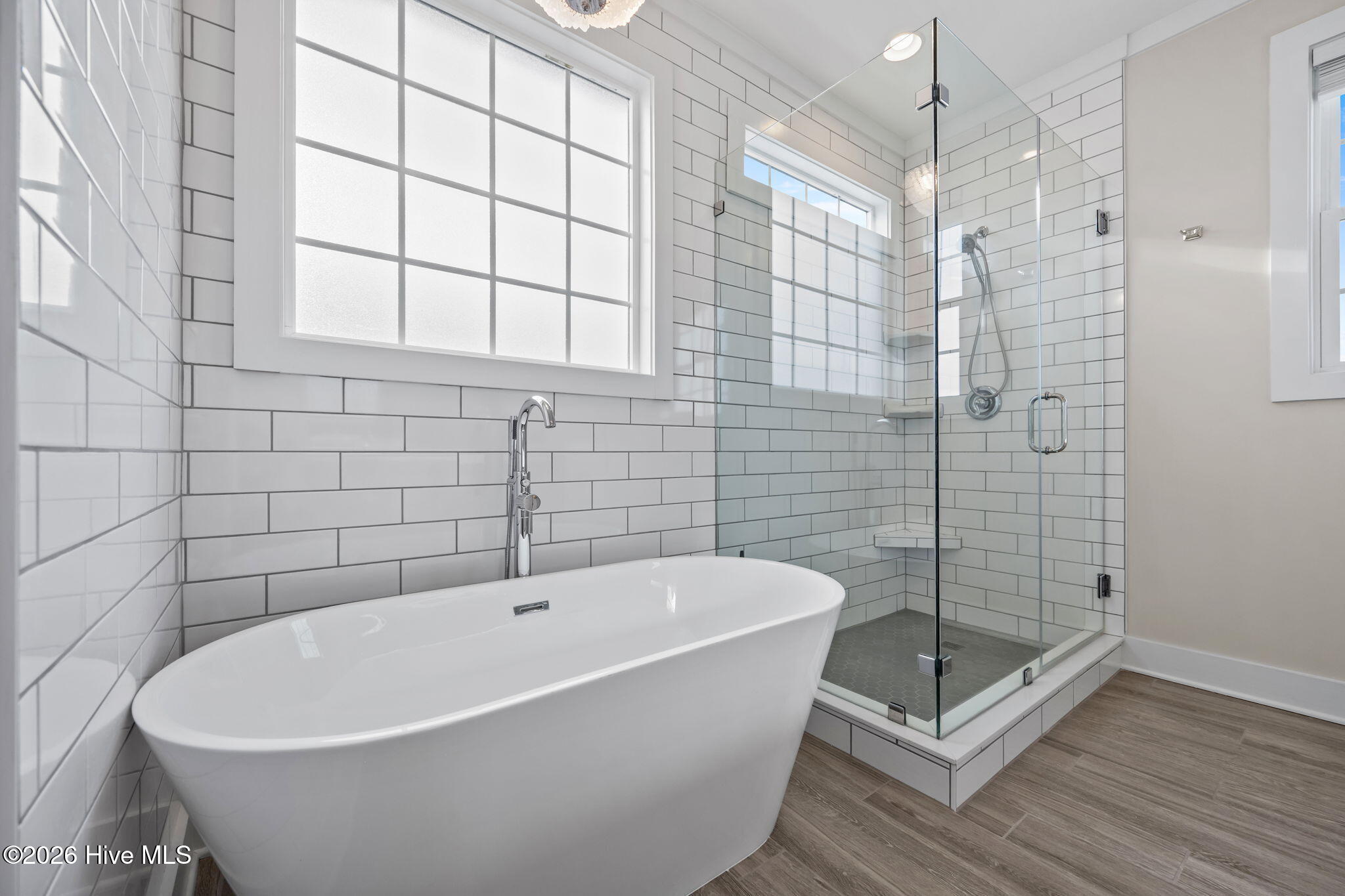 100555174 | Photo 37