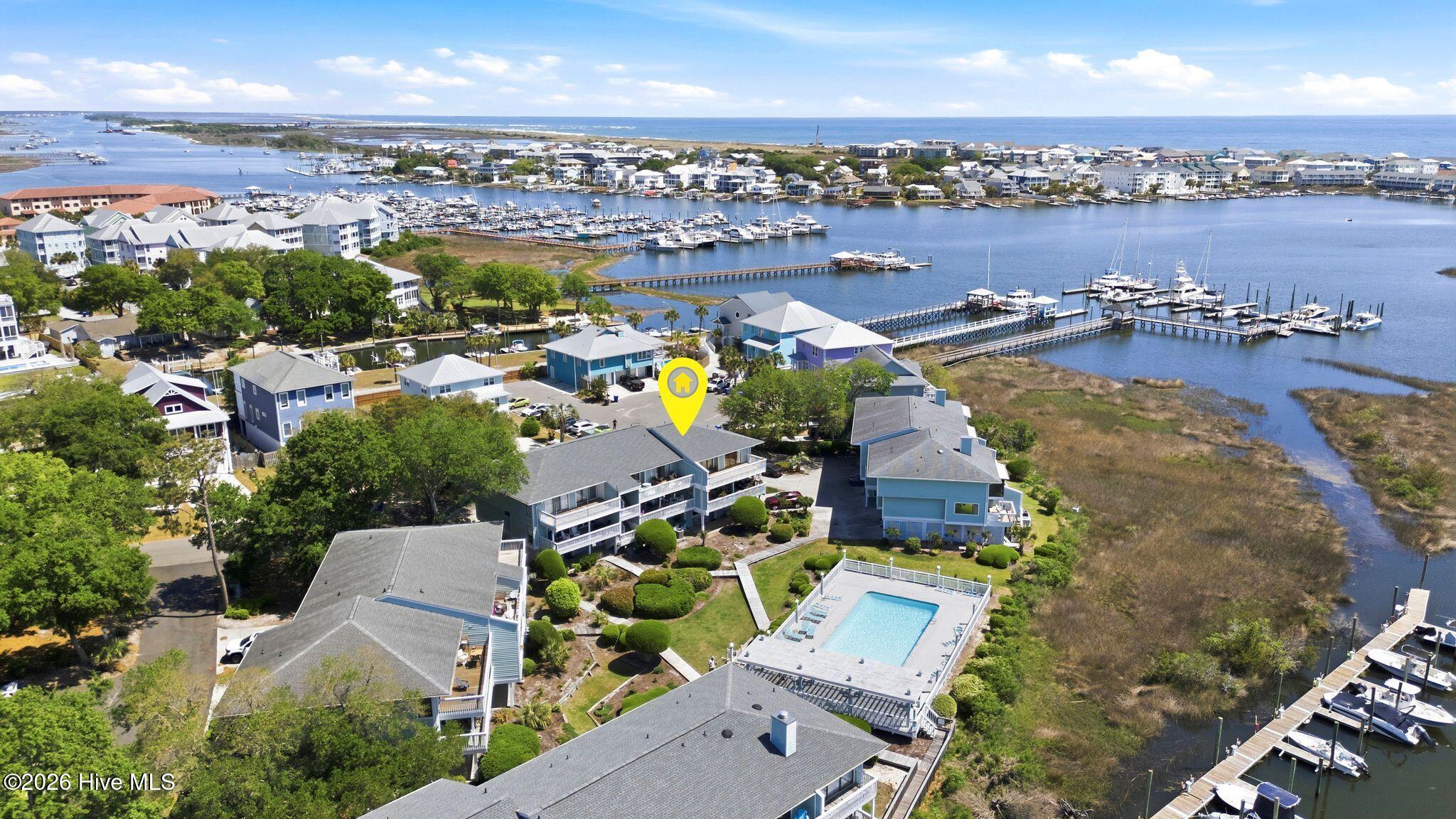 100568885 | Photo 49