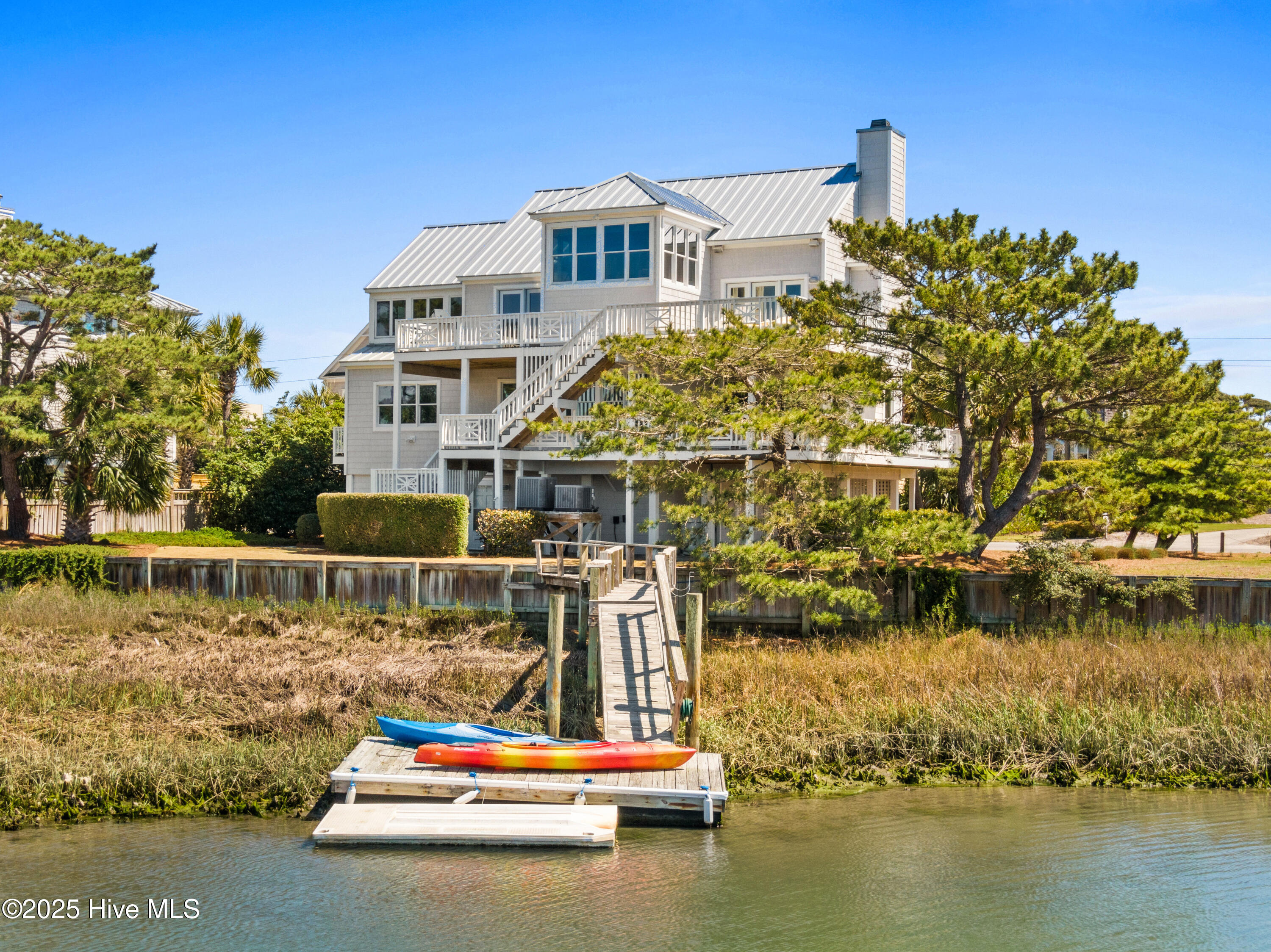 100497696 | Photo 54