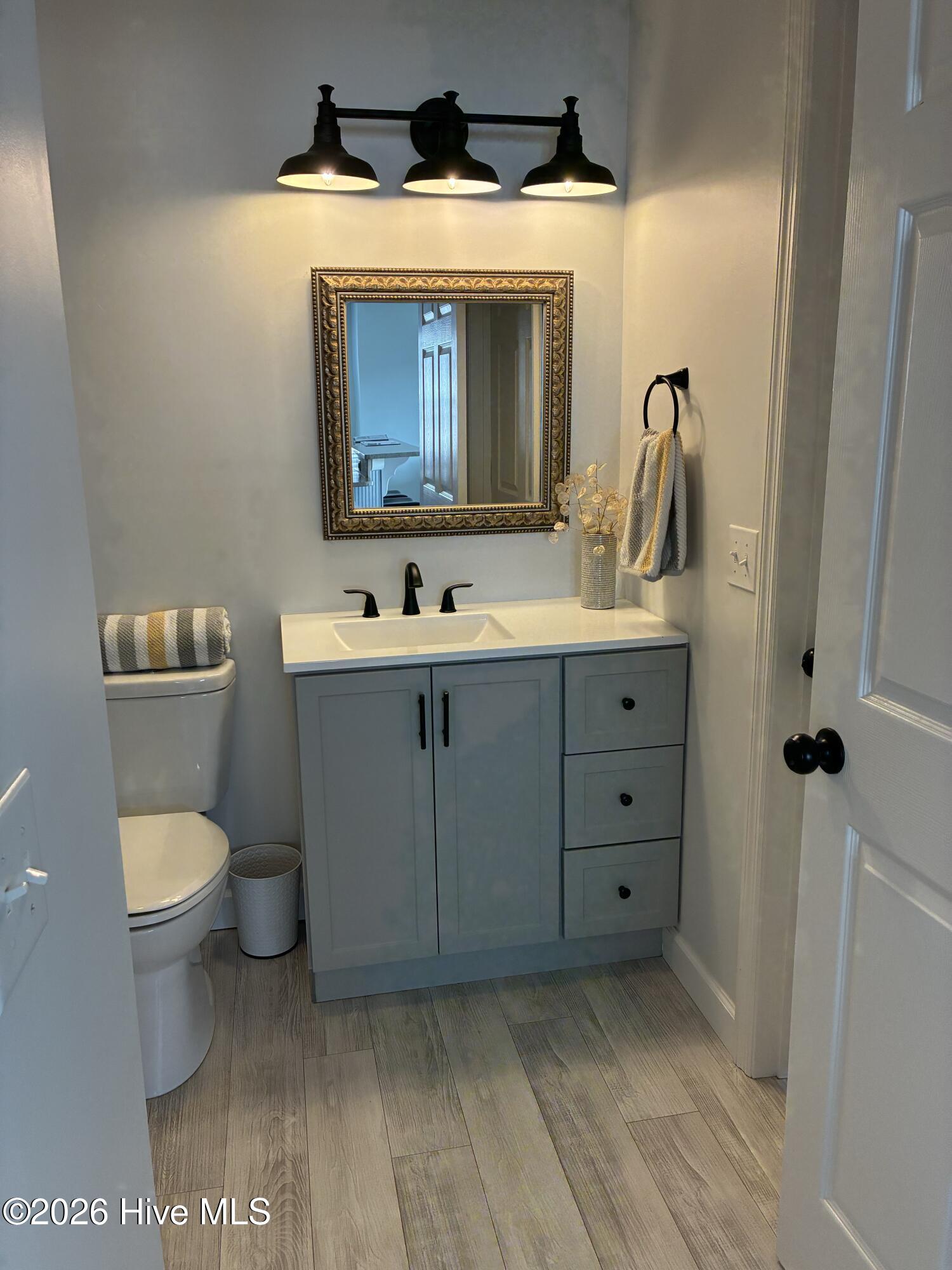 100538246 | Photo 17