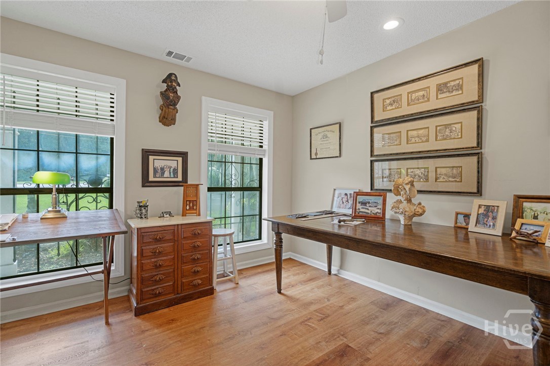 4th bedroom/office