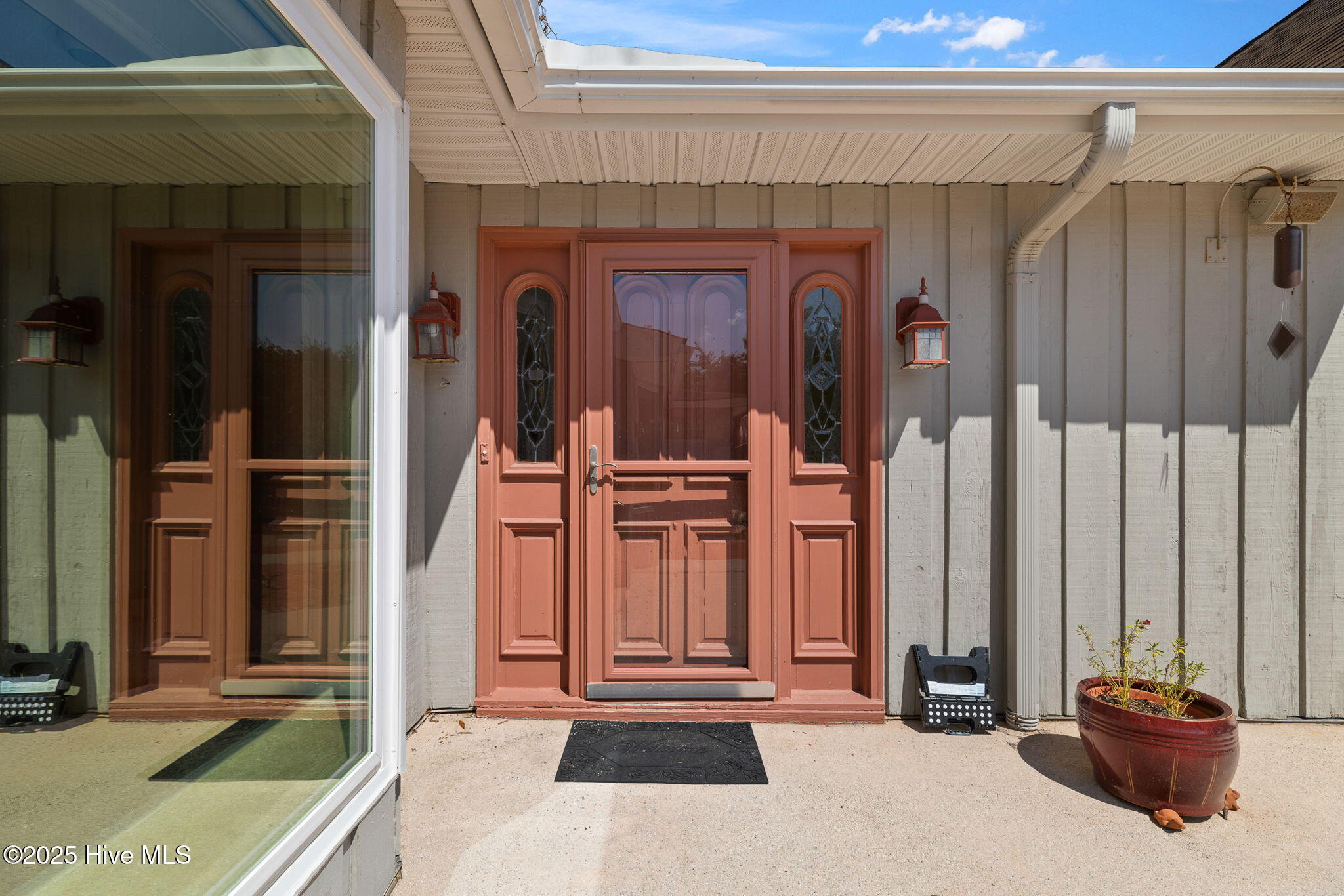 100531930 | Photo 10