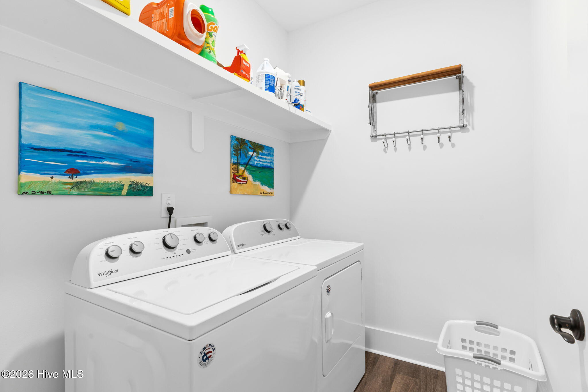 100549326 | Photo 16