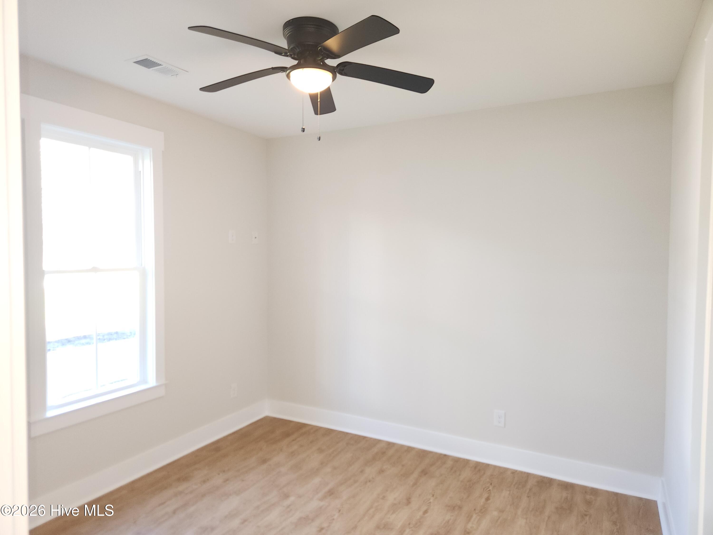 100559285 | Photo 39