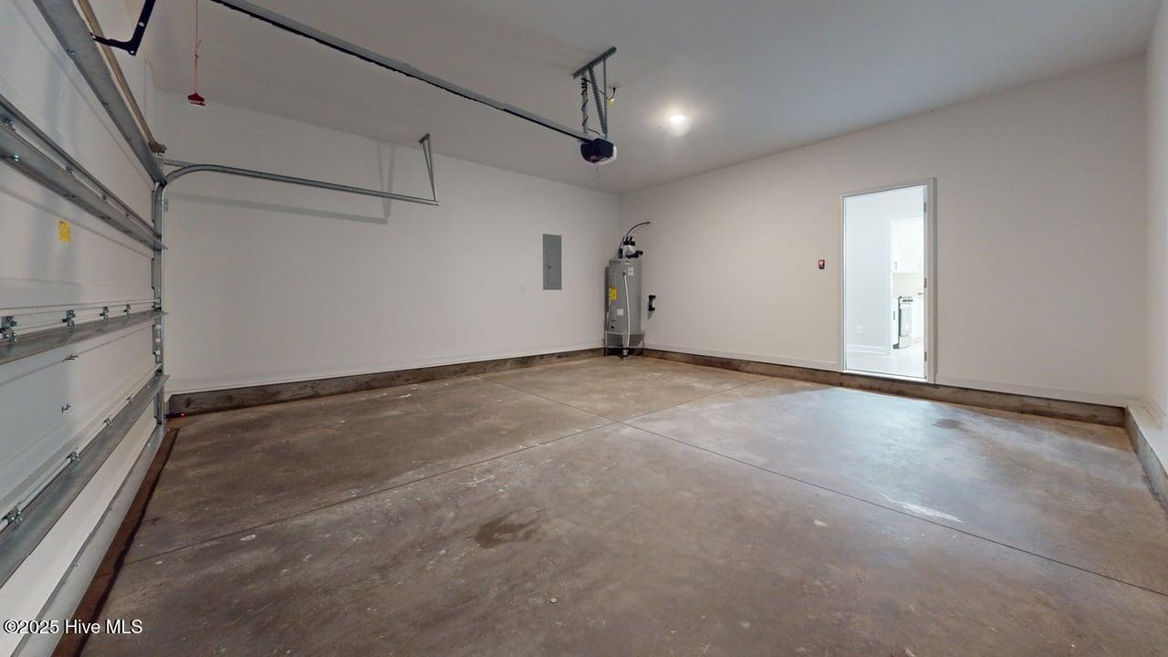 100542027 | Photo 65