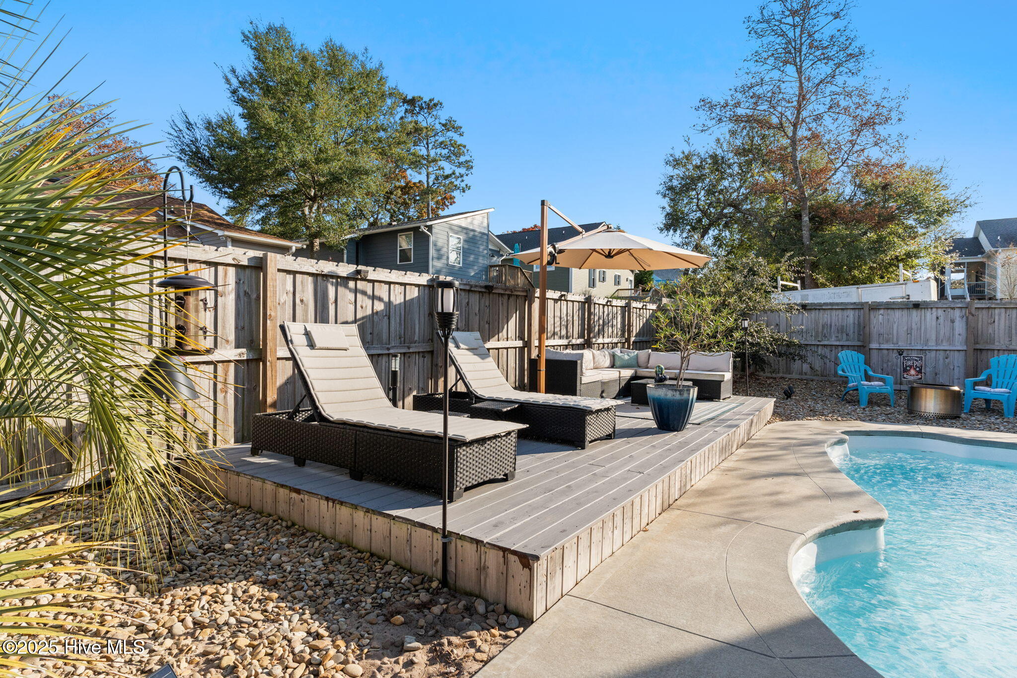 100542676 | Photo 61