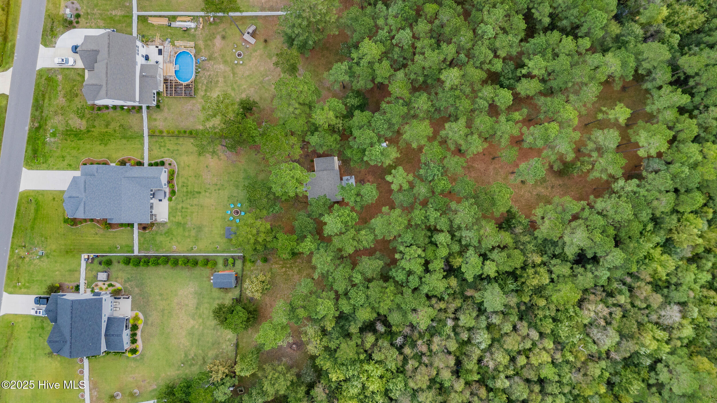 100536261 | Photo 62