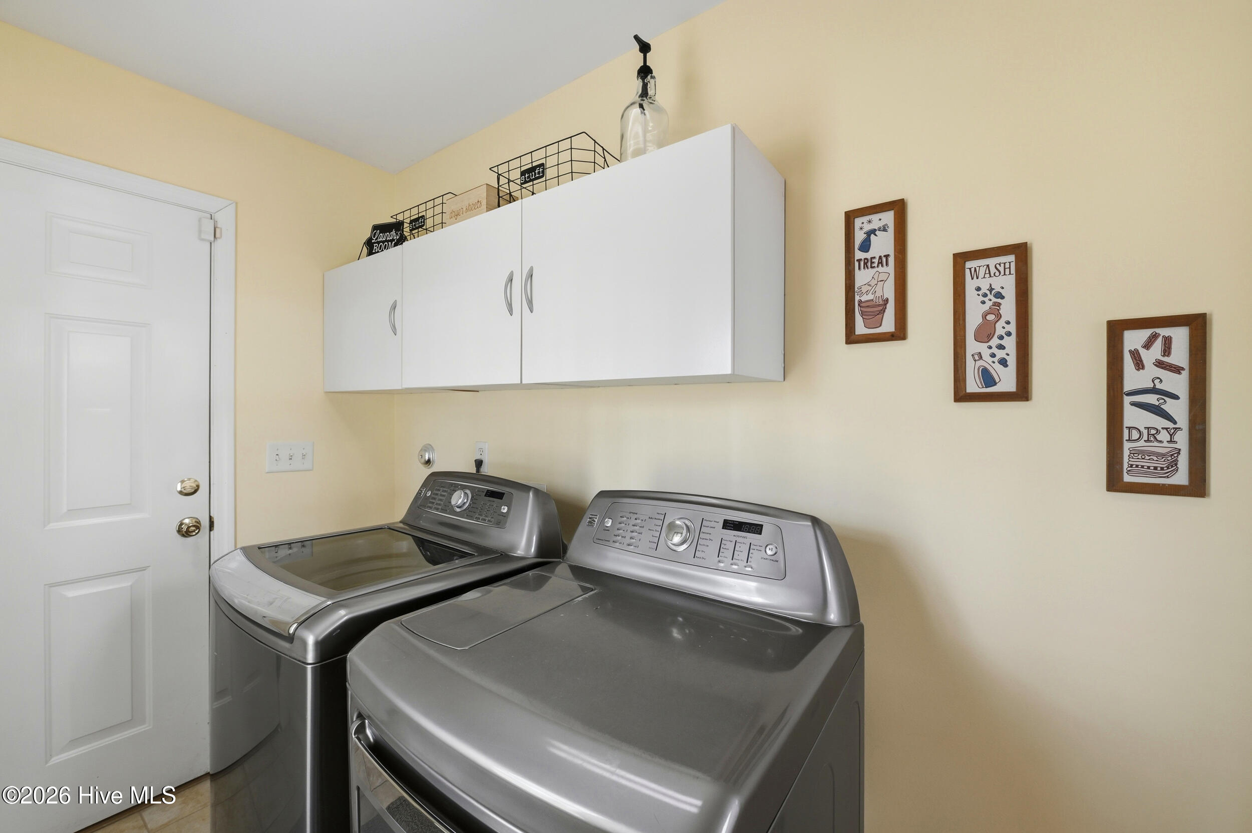 100562256 | Photo 28