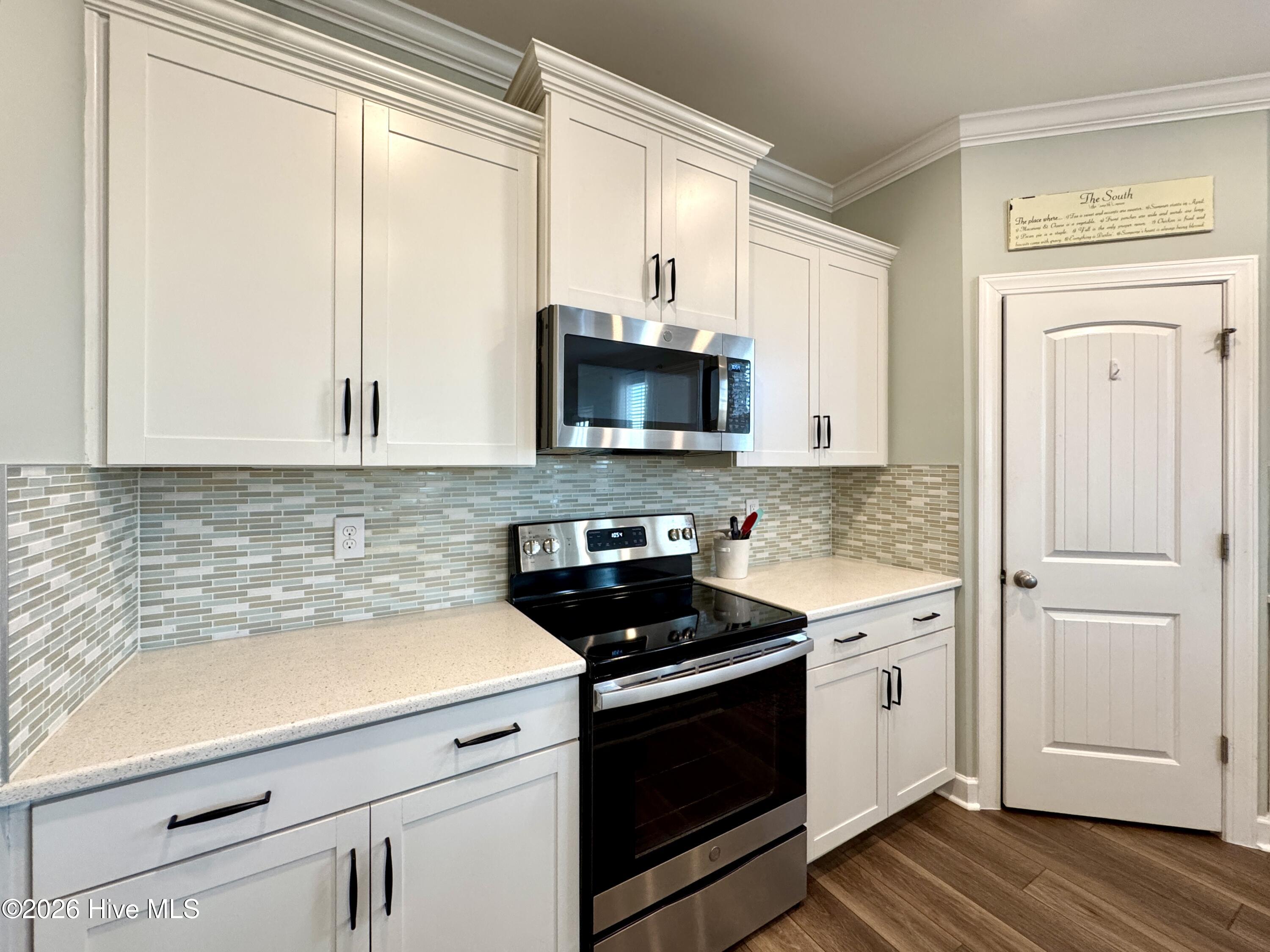 100547423 | Photo 16