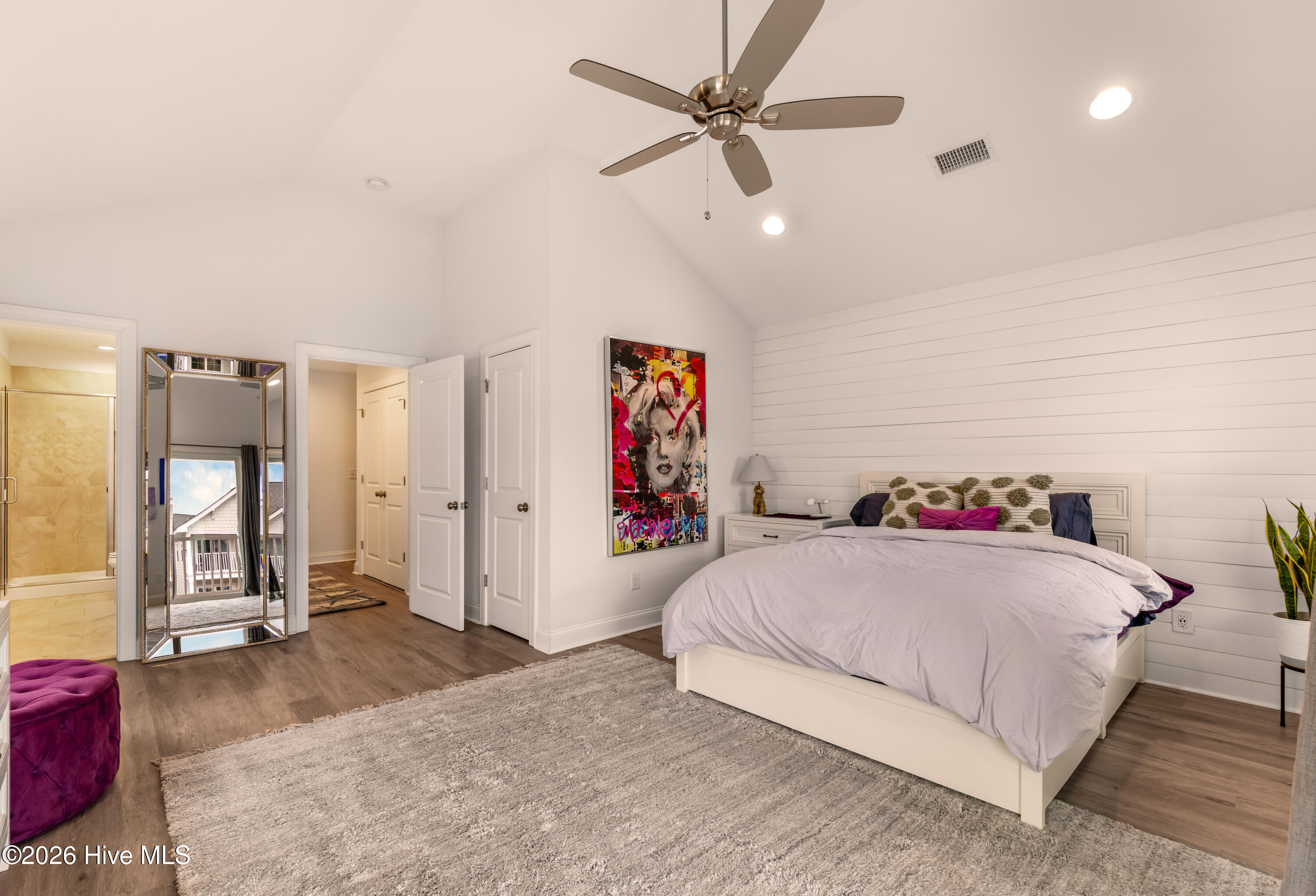 100558472 | Photo 20