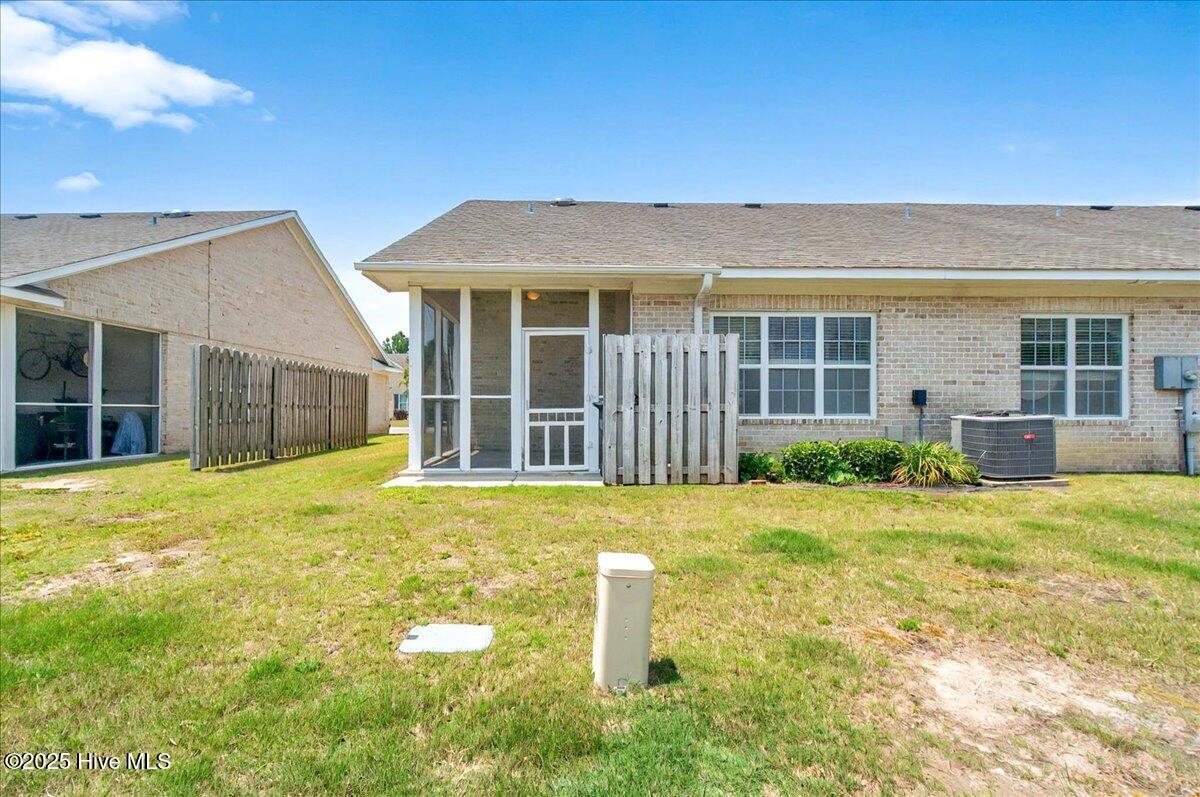 100521478 | Photo 25