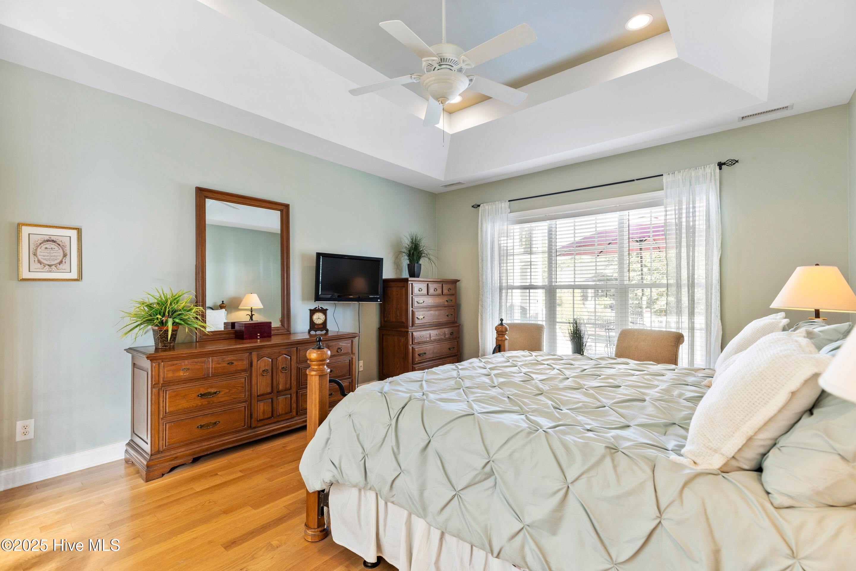 100538376 | Photo 26