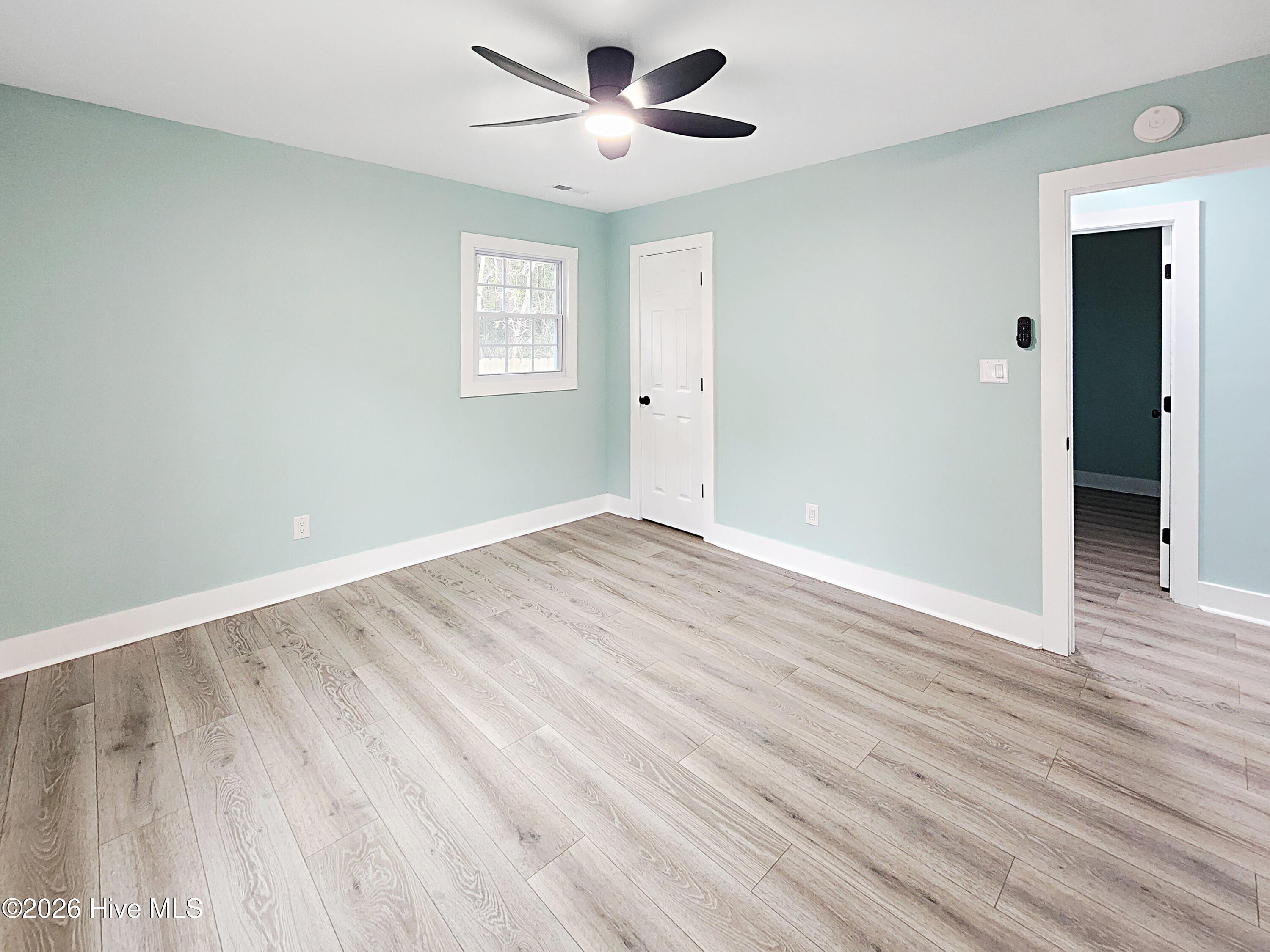 100552215 | Photo 31