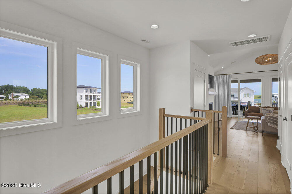 100520014 | Photo 41