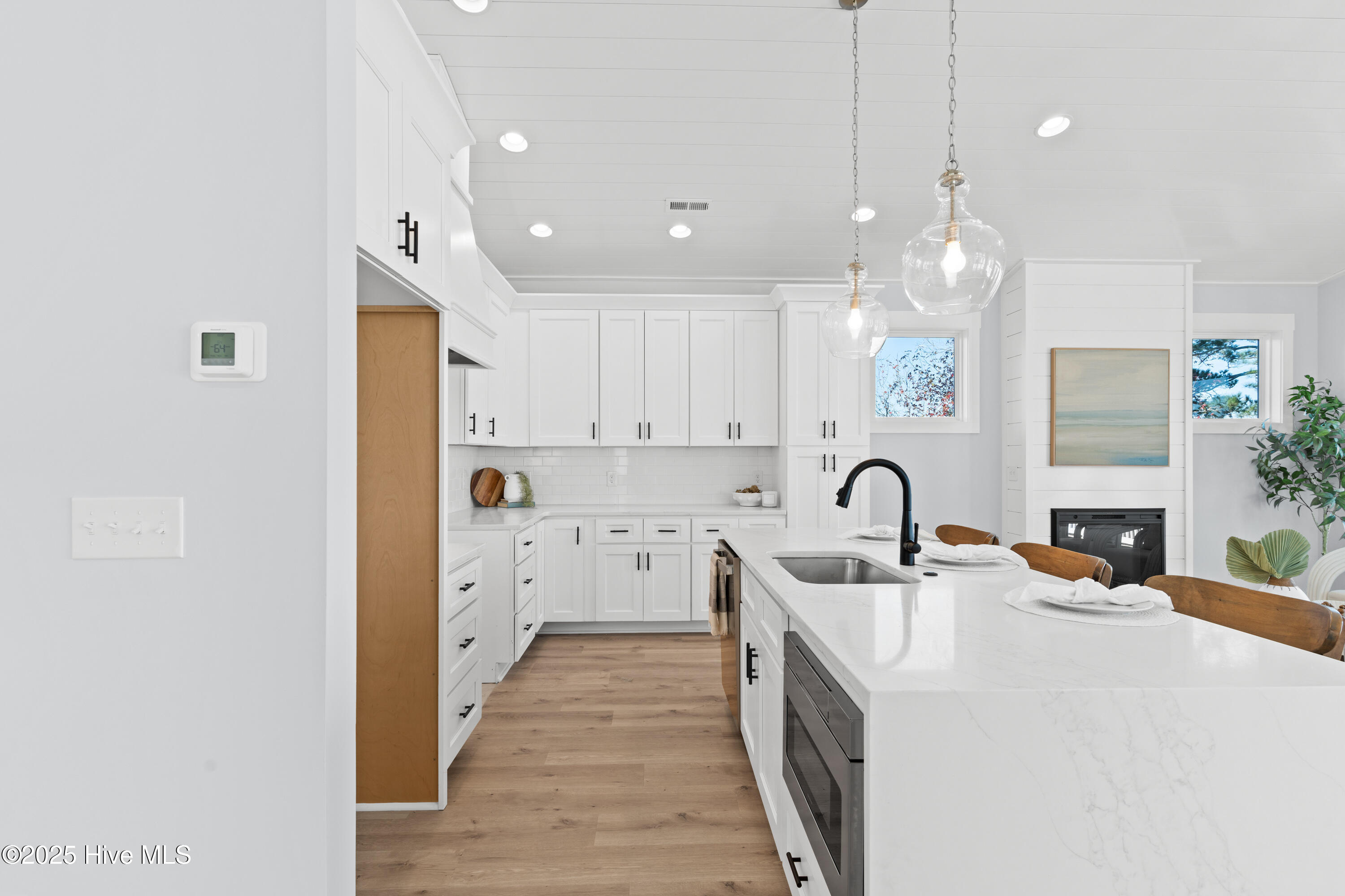 100545556 | Photo 24