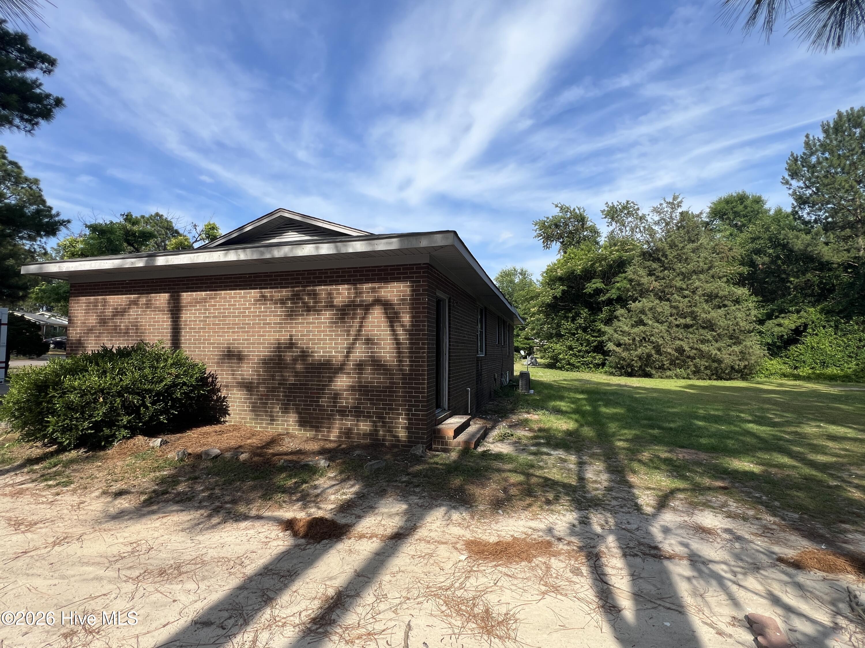 Exterior photo of 121 Forest Place, Aberdeen, NC 28315. MLS: 100579677