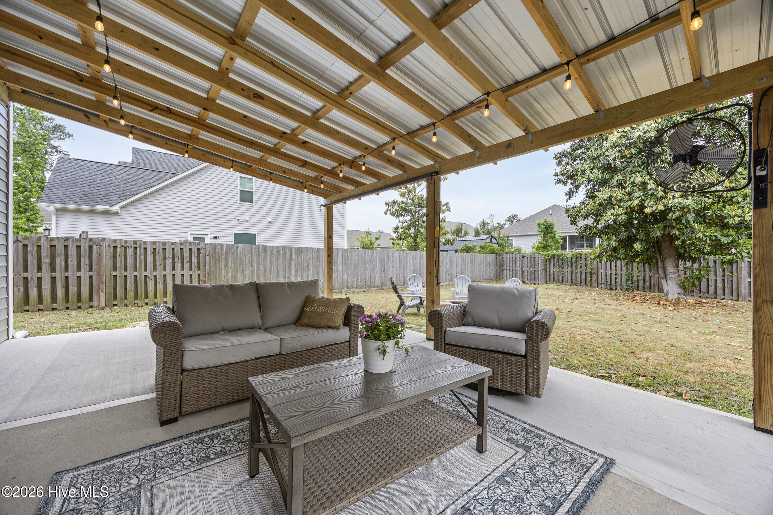 100570482 | Photo 26