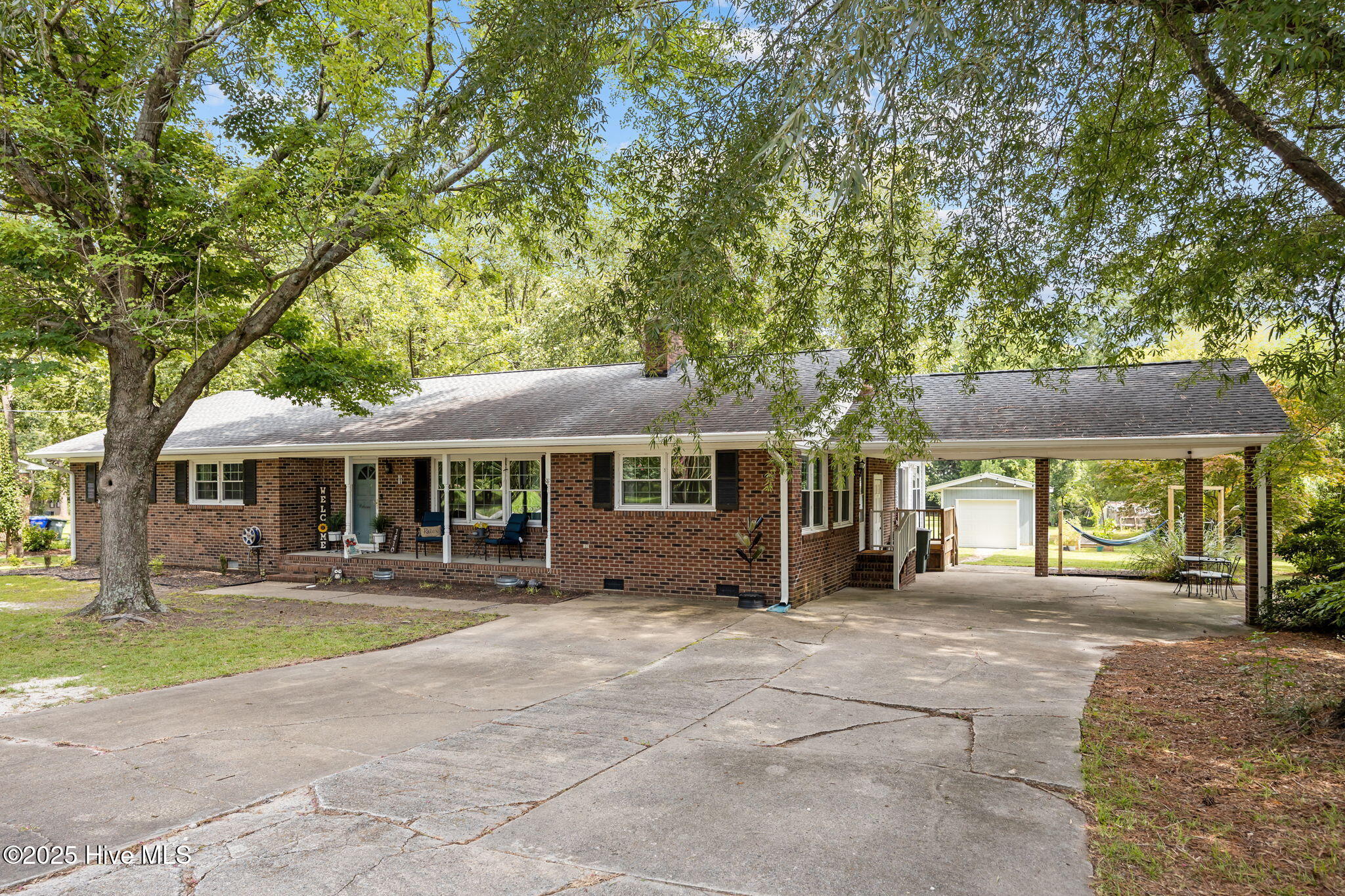 Property at 1810 Grace Avenue