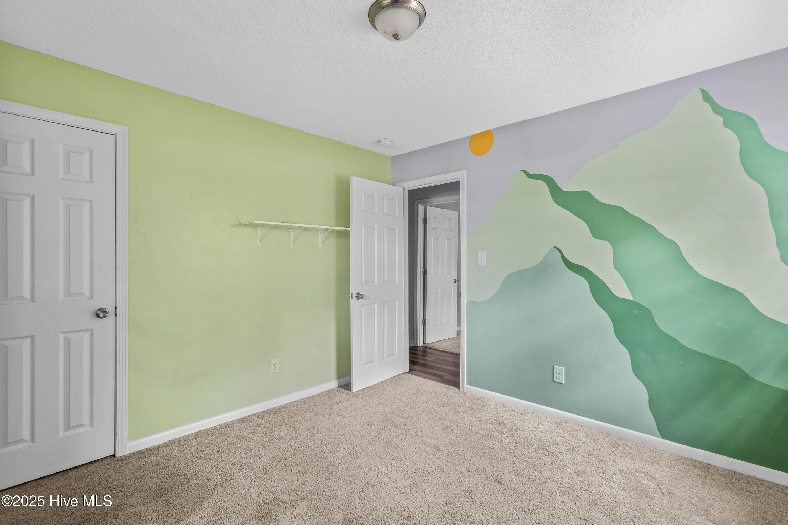 100524950 | Photo 18