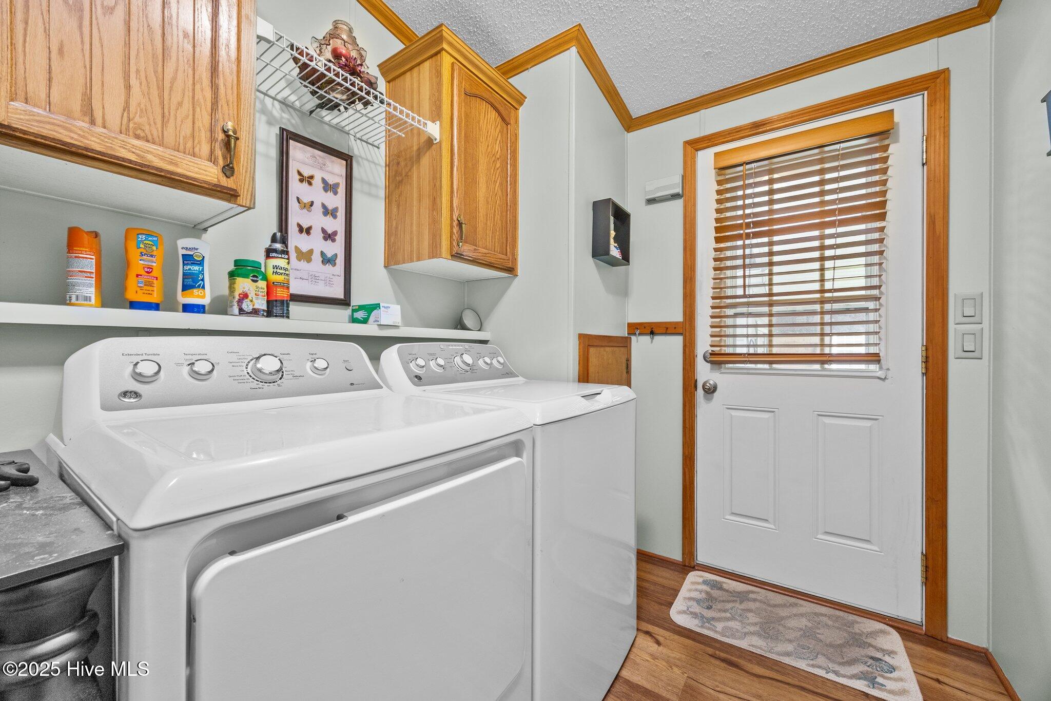 100514117 | Photo 41