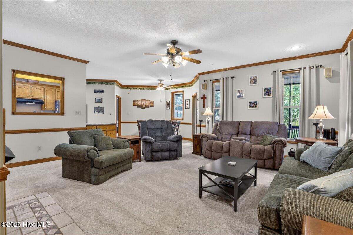 22-105 W Raintree Ln-22